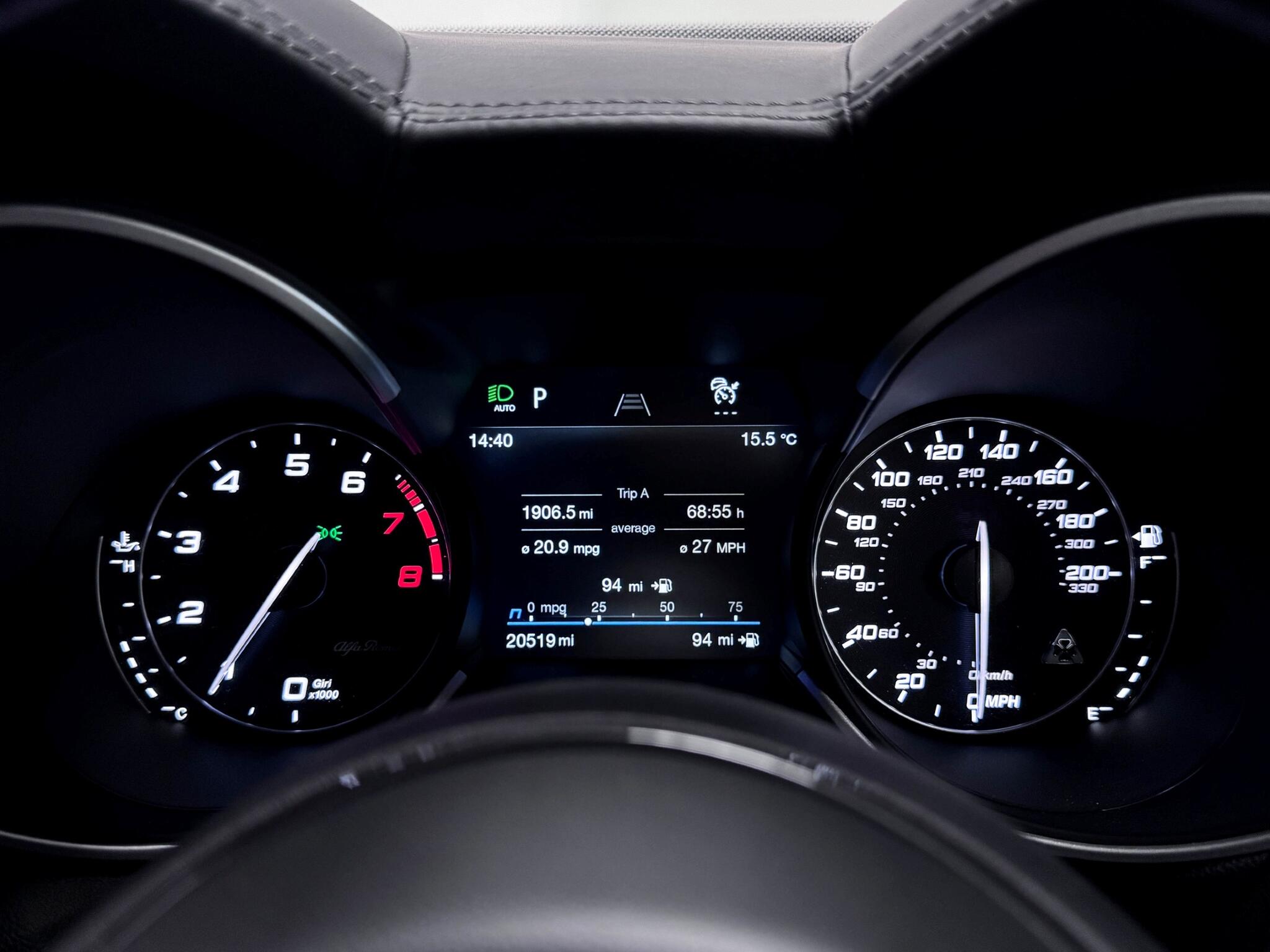 Alfa Romeo Stelvio view 37