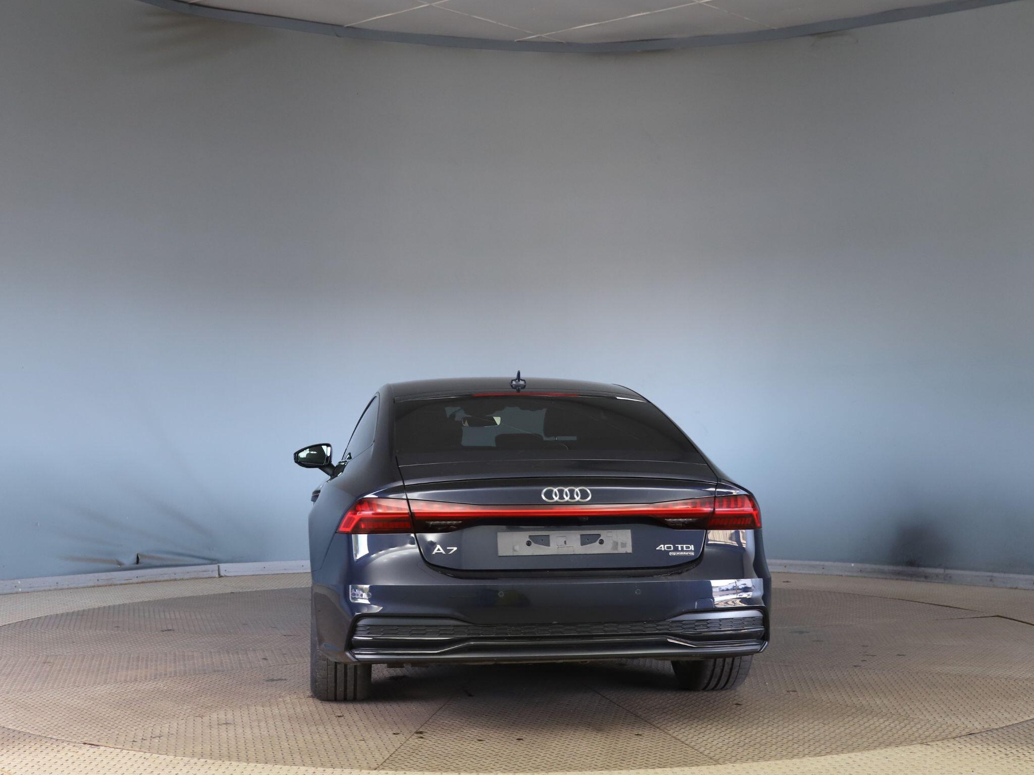 Audi A7 view 4