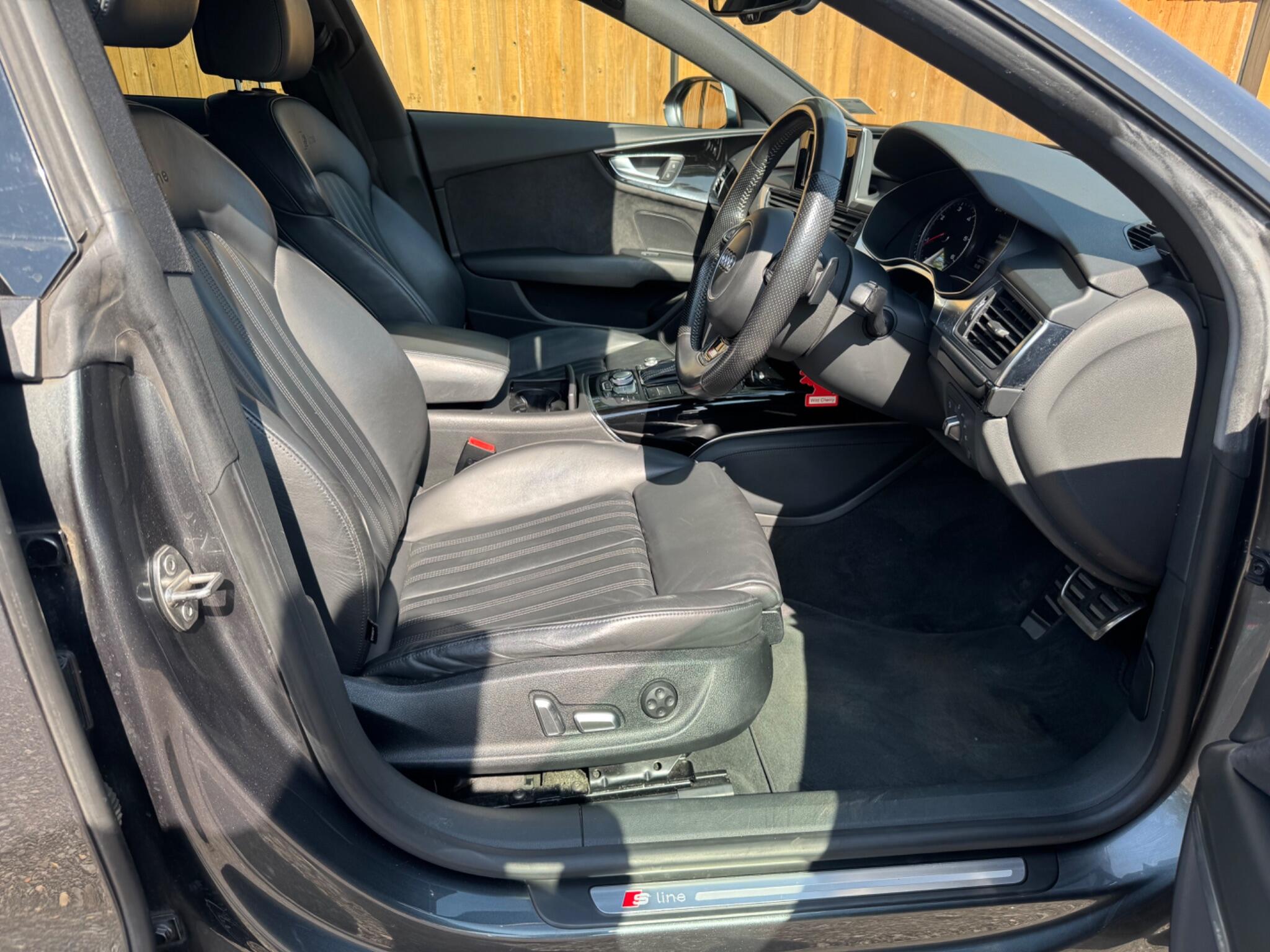 Audi A7 view 16