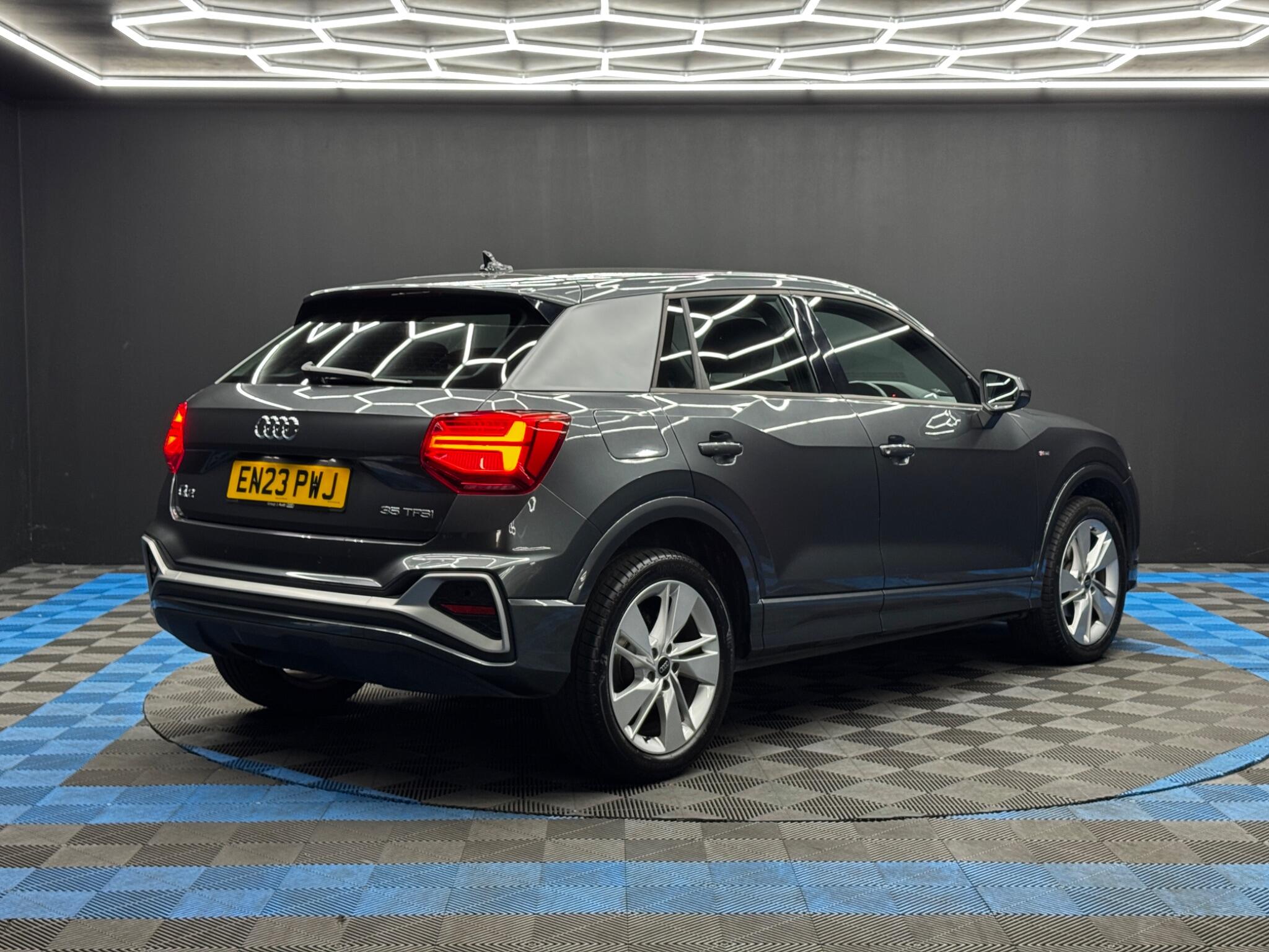 Audi Q2 view 5