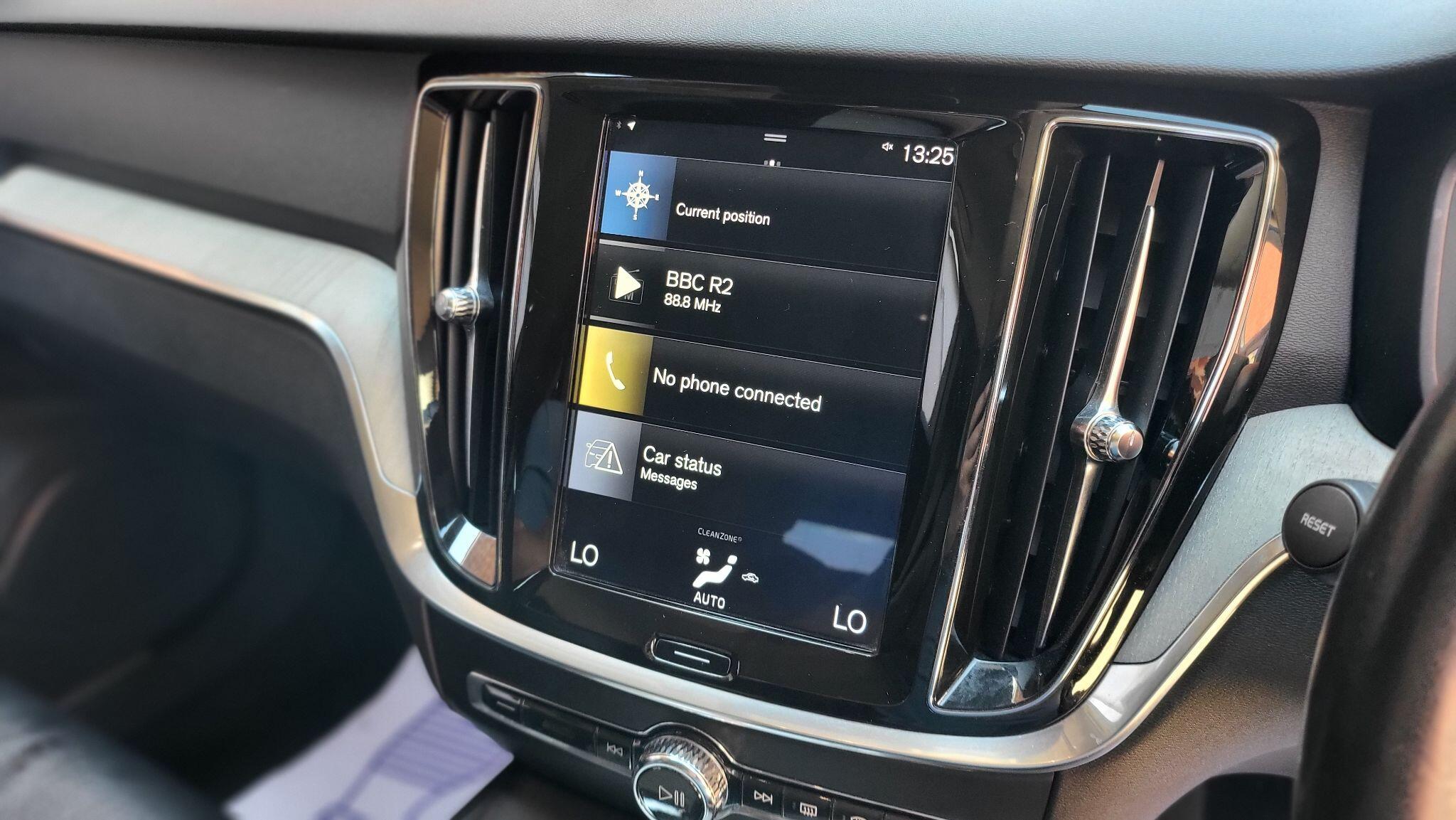 Volvo V60 view 19