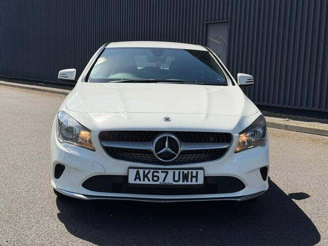 Mercedes-Benz CLA view 9