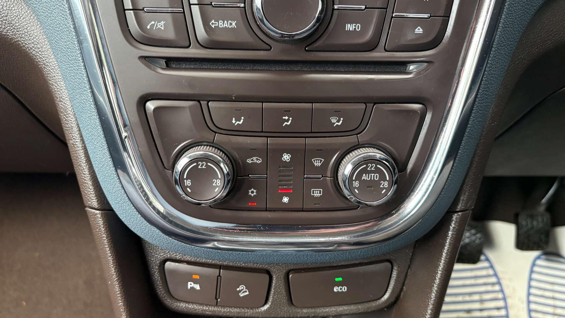 Vauxhall Mokka view 29