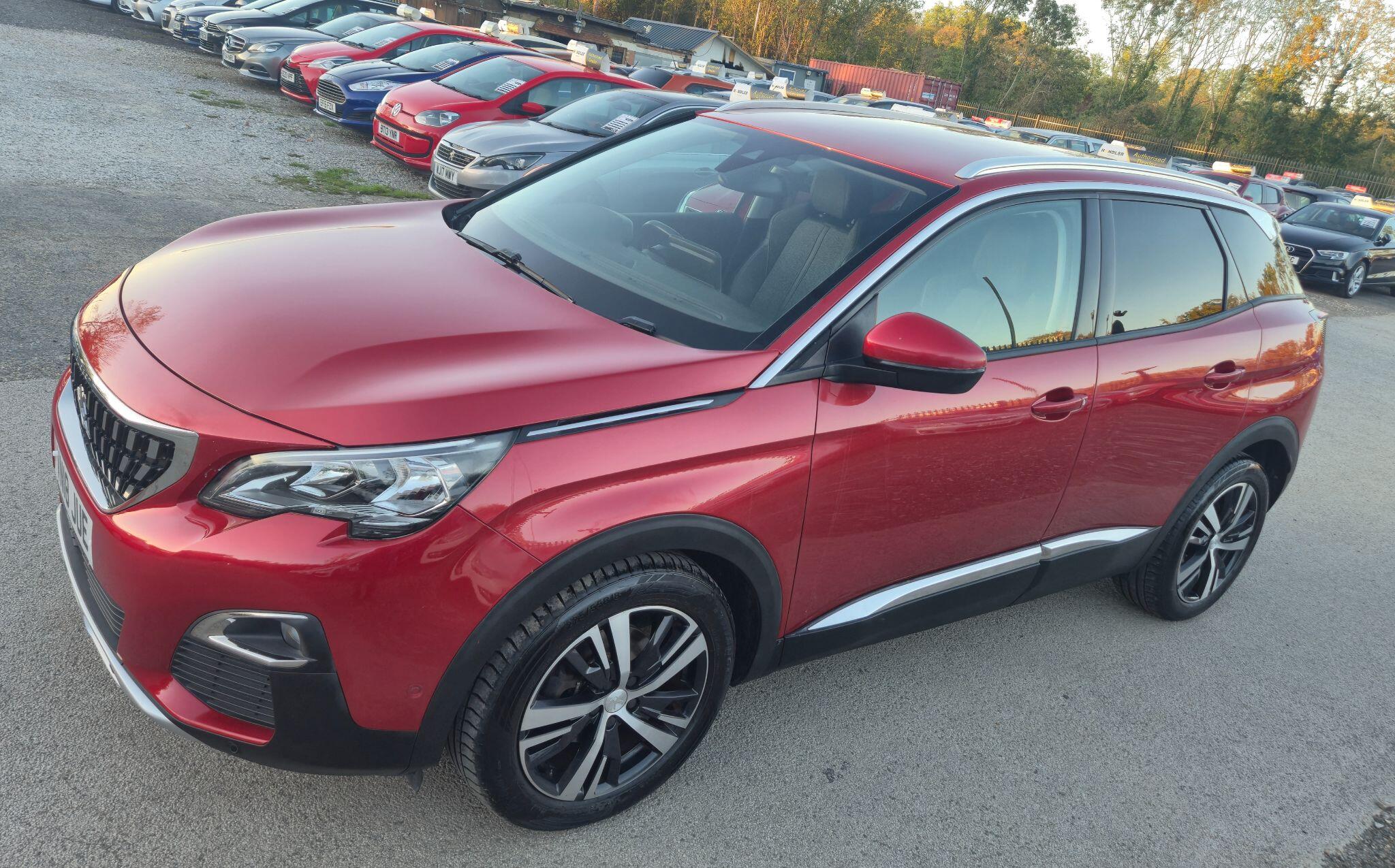 Peugeot 3008 view 3