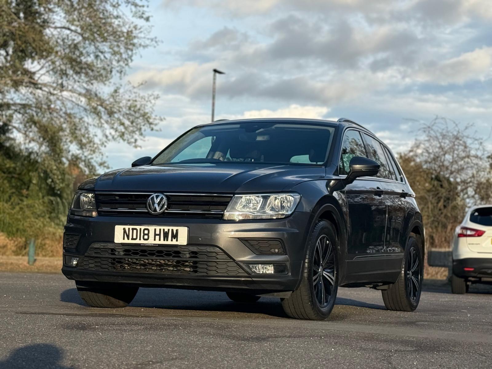 Volkswagen Tiguan view 6