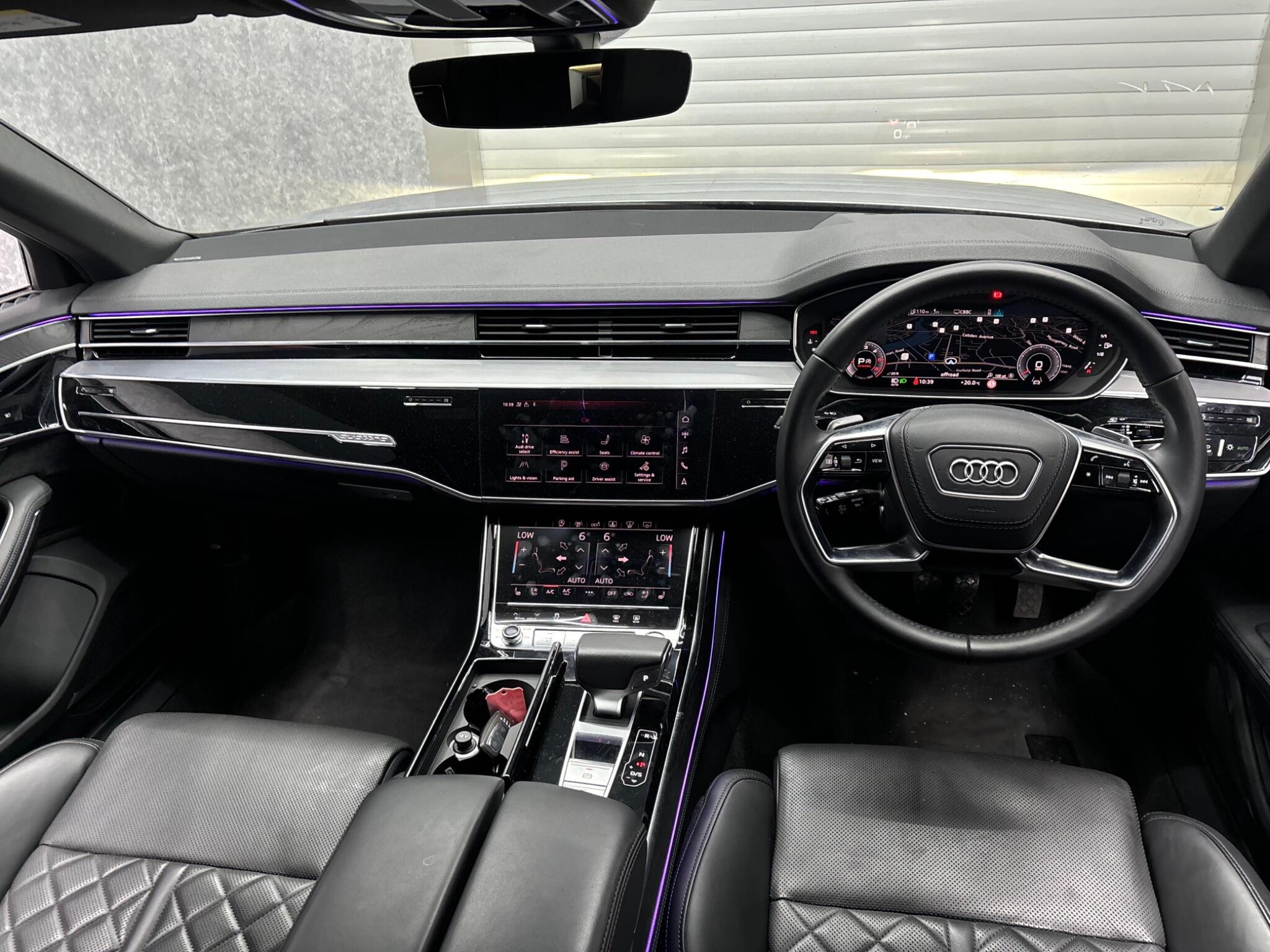 Audi A8 view 10