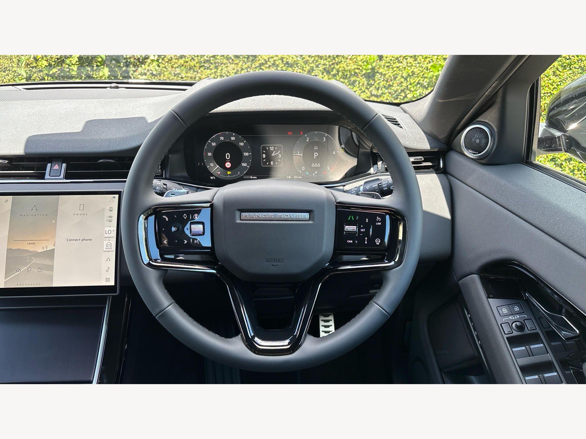Land Rover Discovery Sport view 18