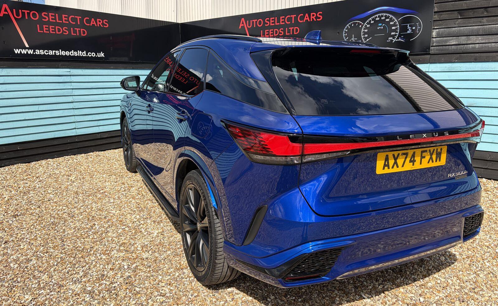 Lexus RX view 17