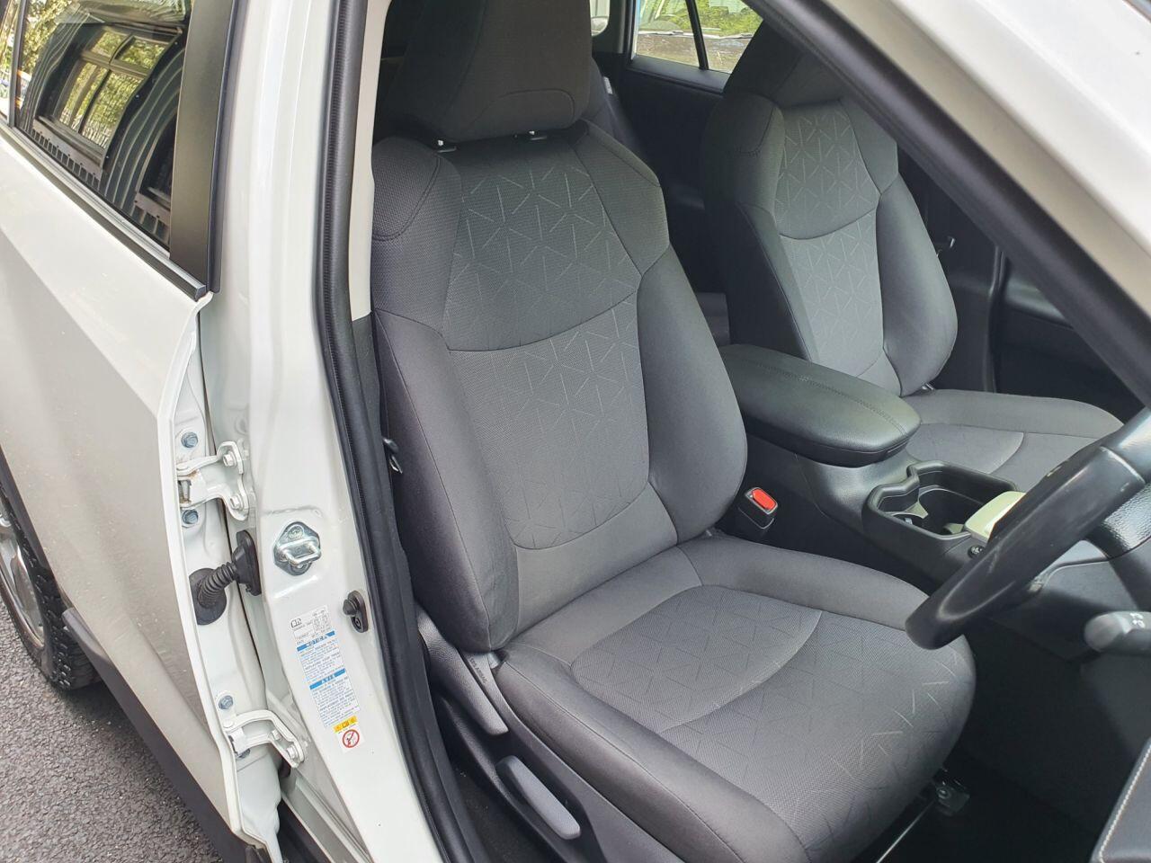 Toyota Rav4 view 16