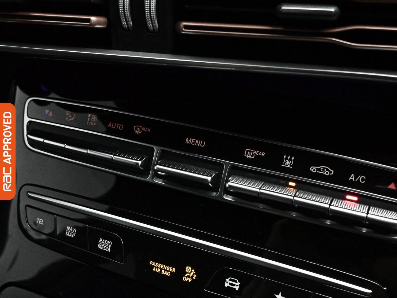 Mercedes-Benz Eqc view 22