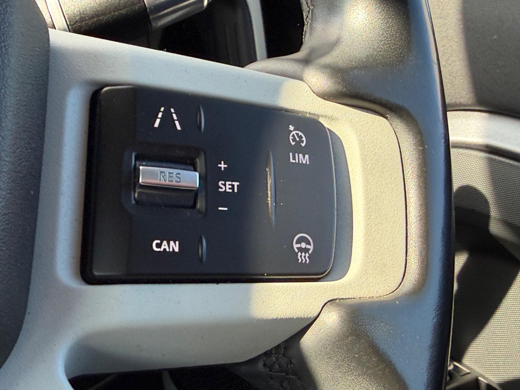 Land Rover Defender view 18