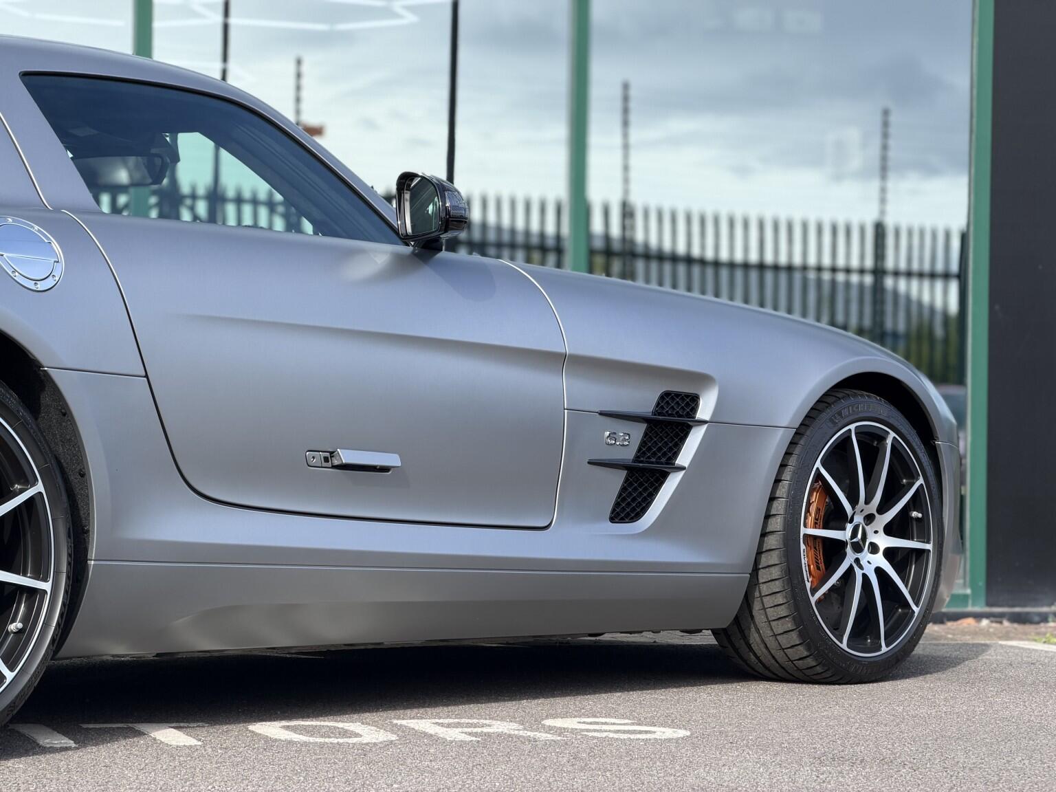 Mercedes-Benz Amg GT view 52