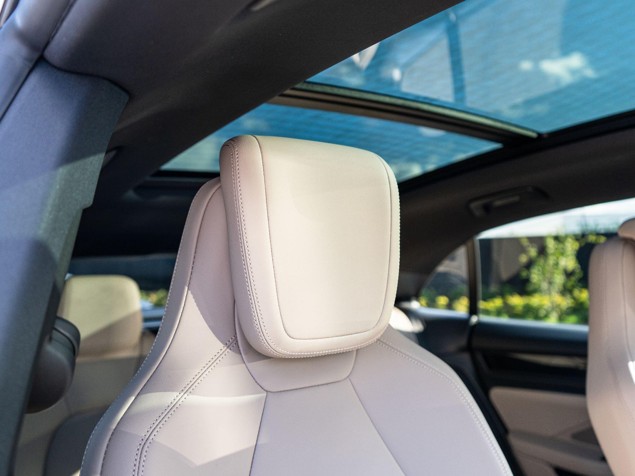 Porsche Macan view 21