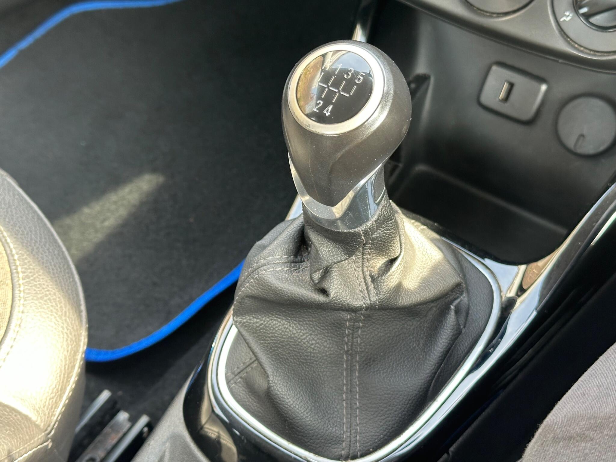 Vauxhall Adam view 21