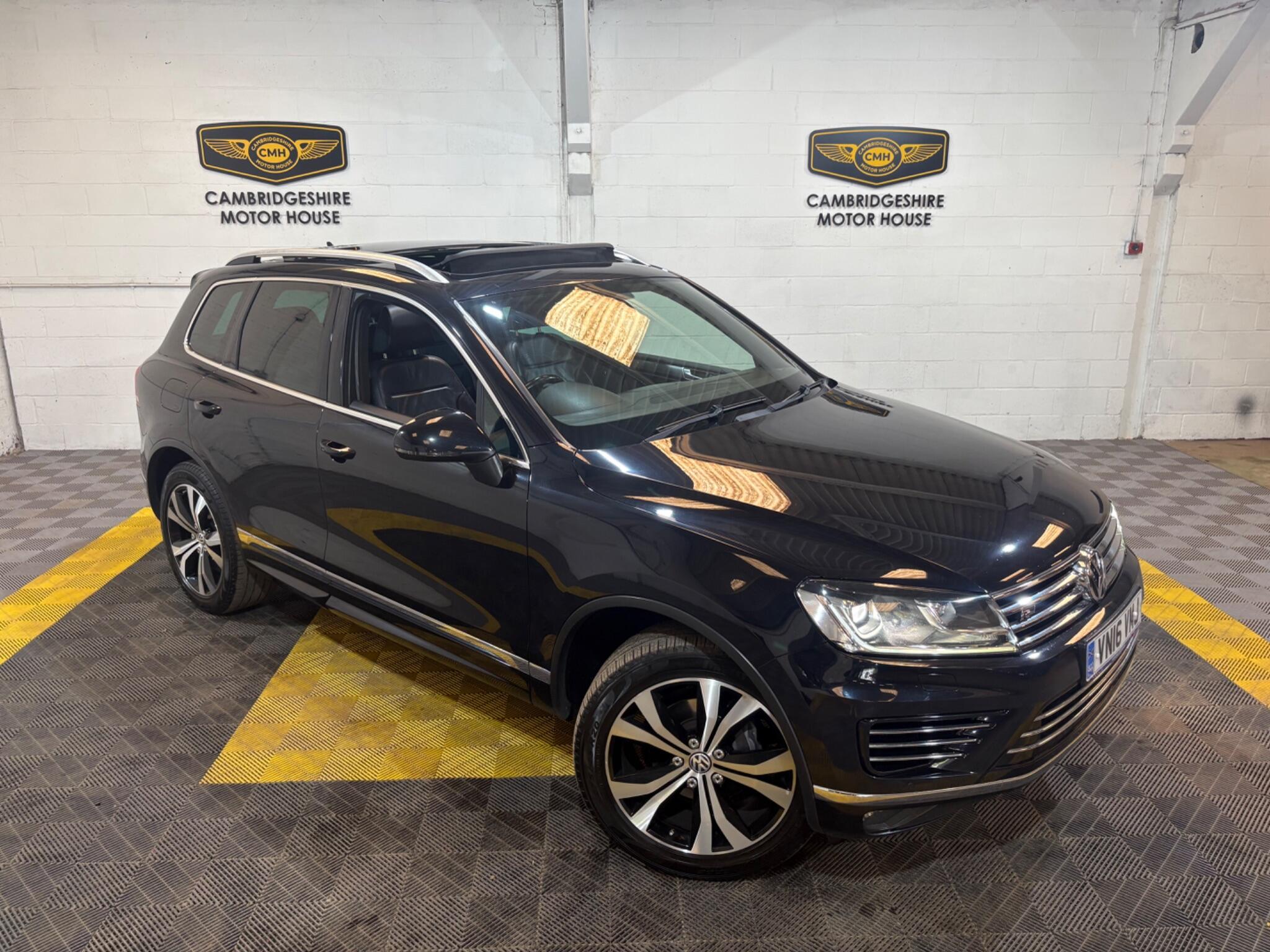 Volkswagen Touareg view 25
