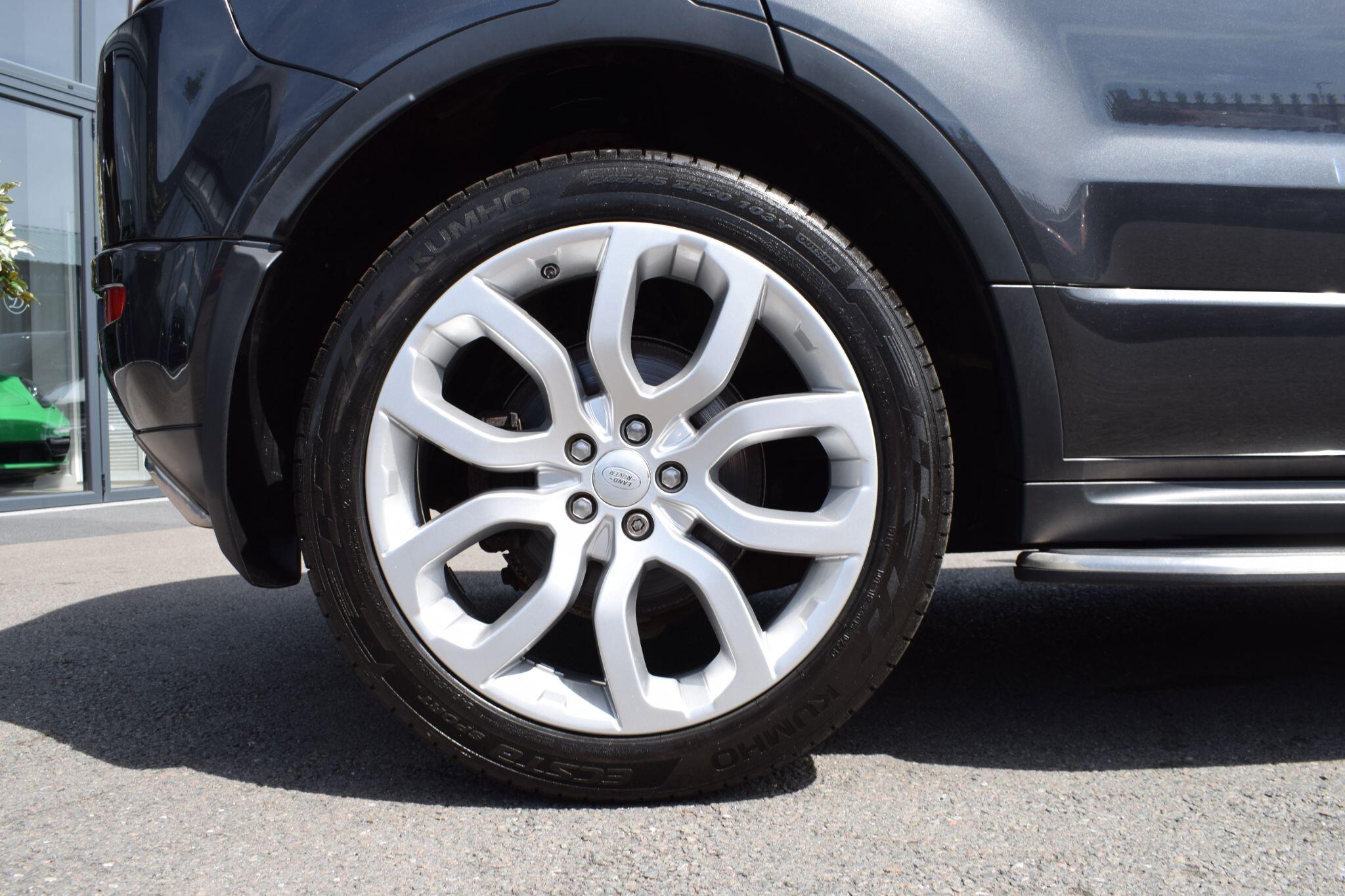 Land Rover Range Rover Evoque view 32