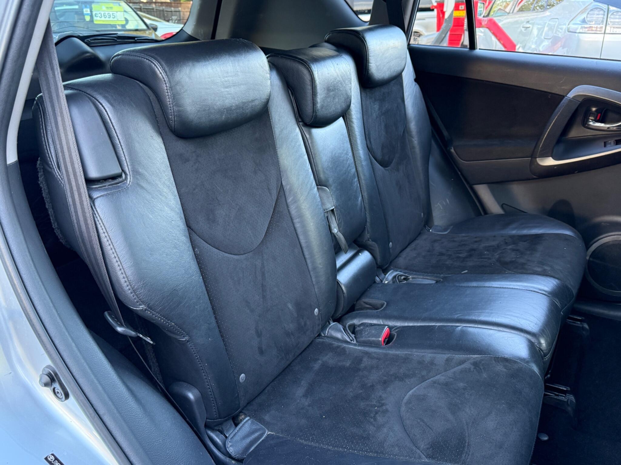 Toyota RAV4 - Image 42