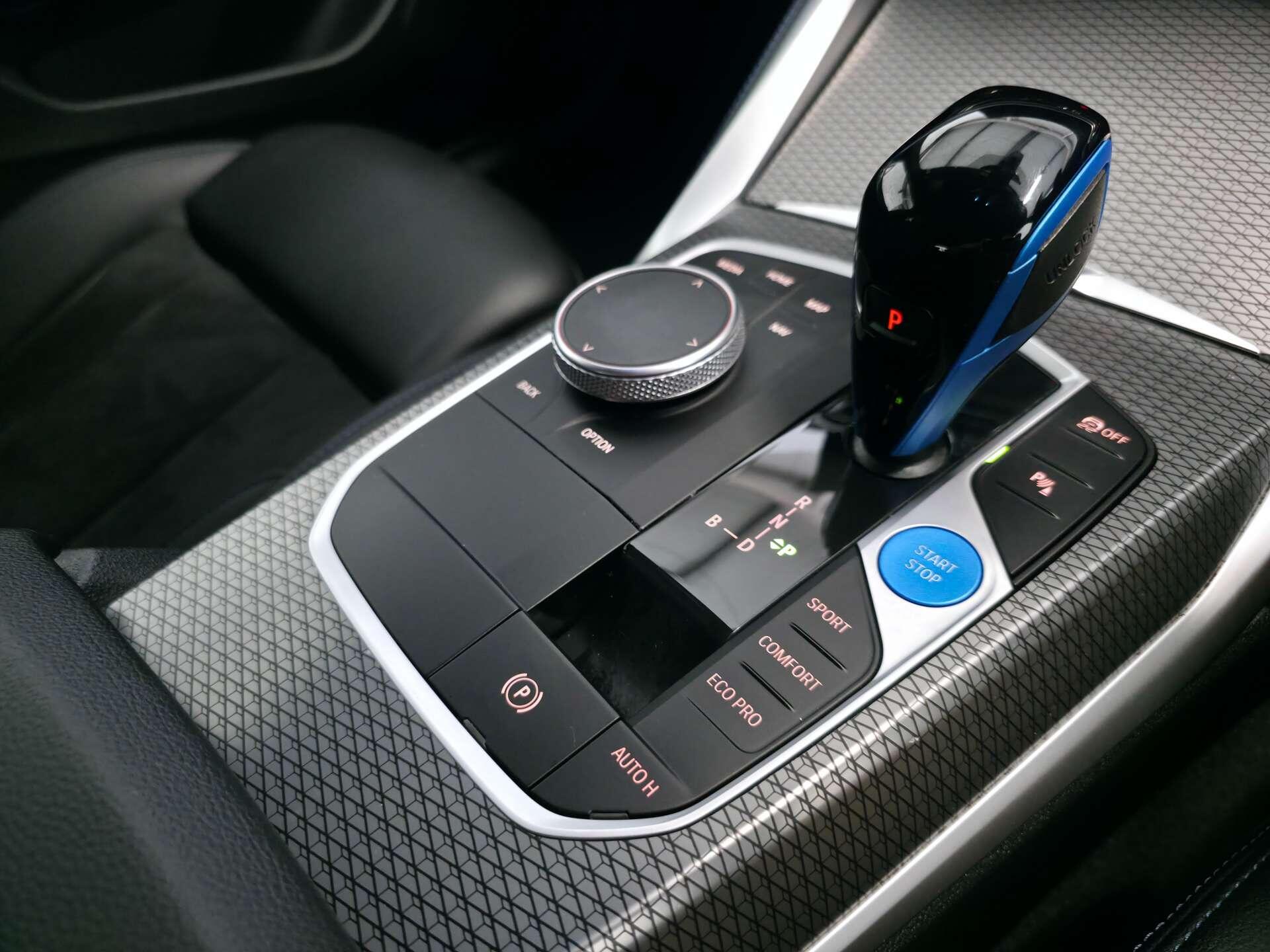 BMW I4 view 42
