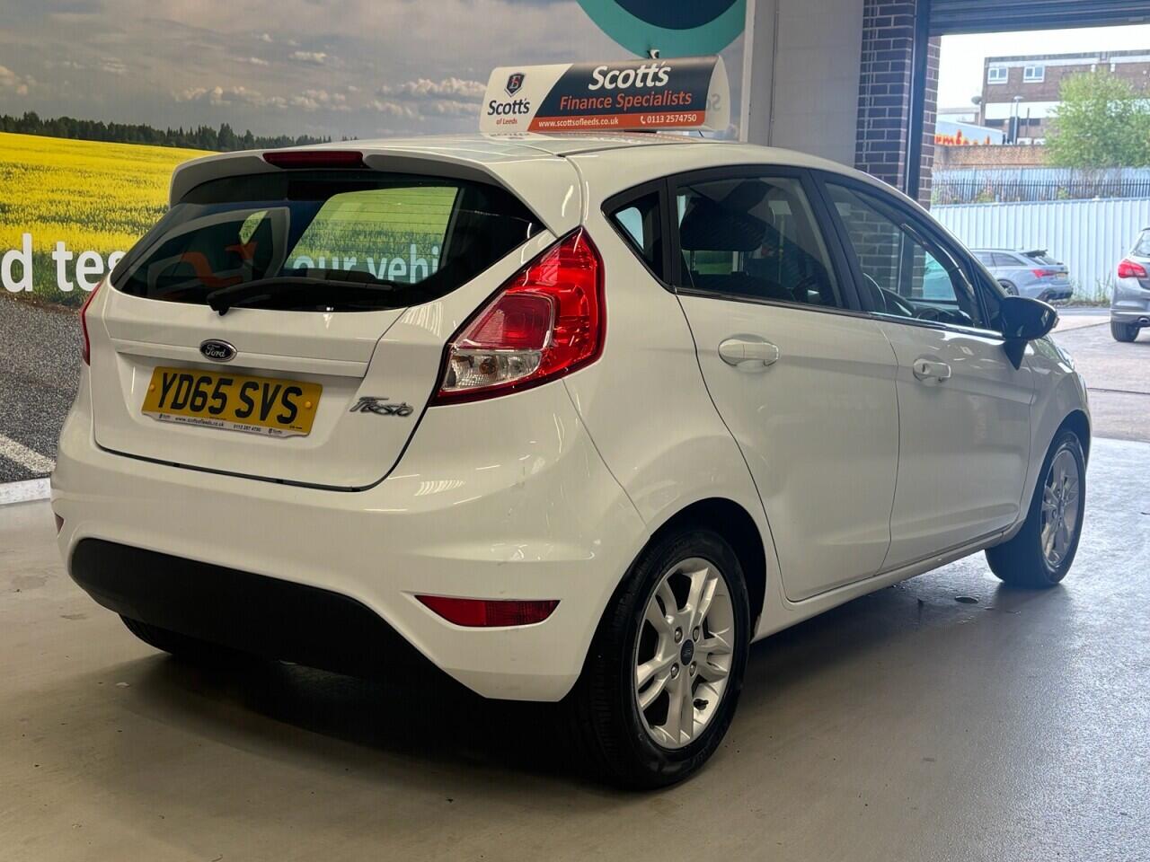 Ford Fiesta view 5