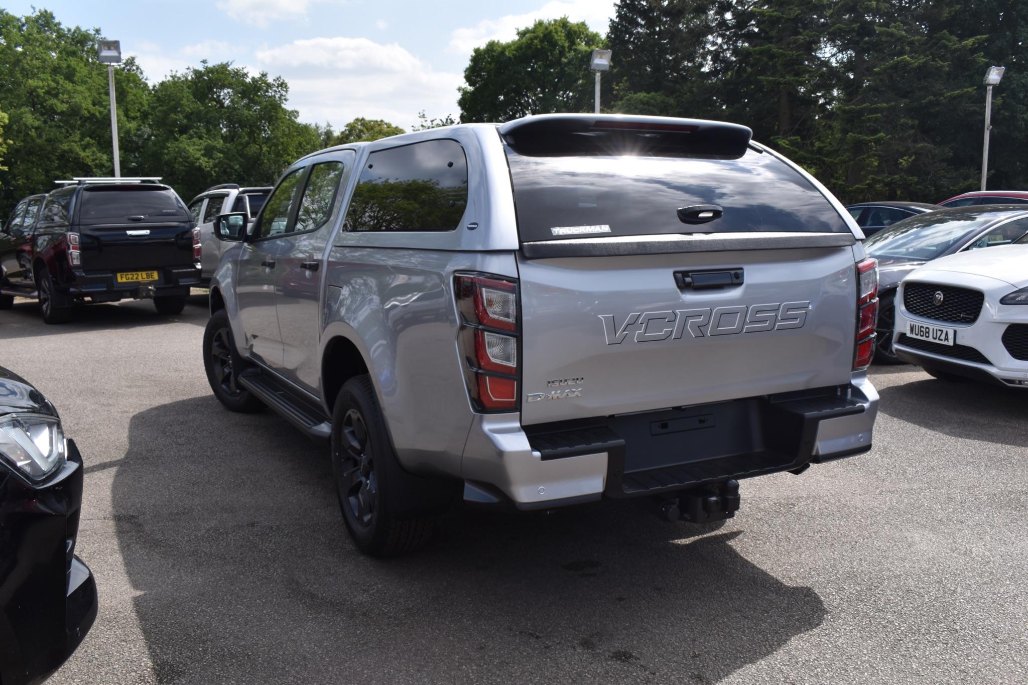 D-Max - 1.9 TD V-Cross Auto 4WD Euro 6 (s/s) 4dr - Image 3
