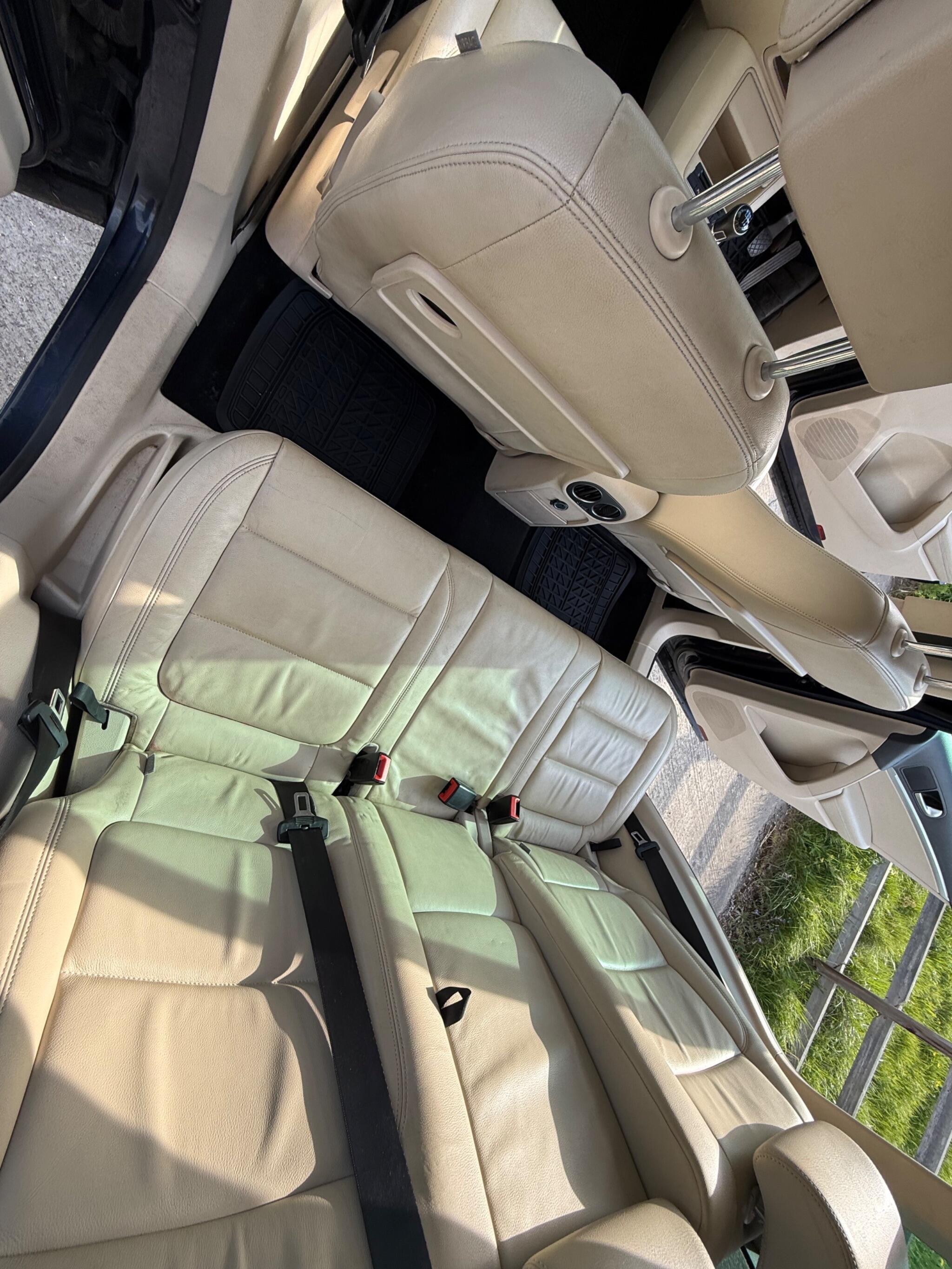 Volkswagen Tiguan 2.0 TDI BlueMotion Tech SE 4WD Euro 5 (s/s) 5dr — photo 49 of 100