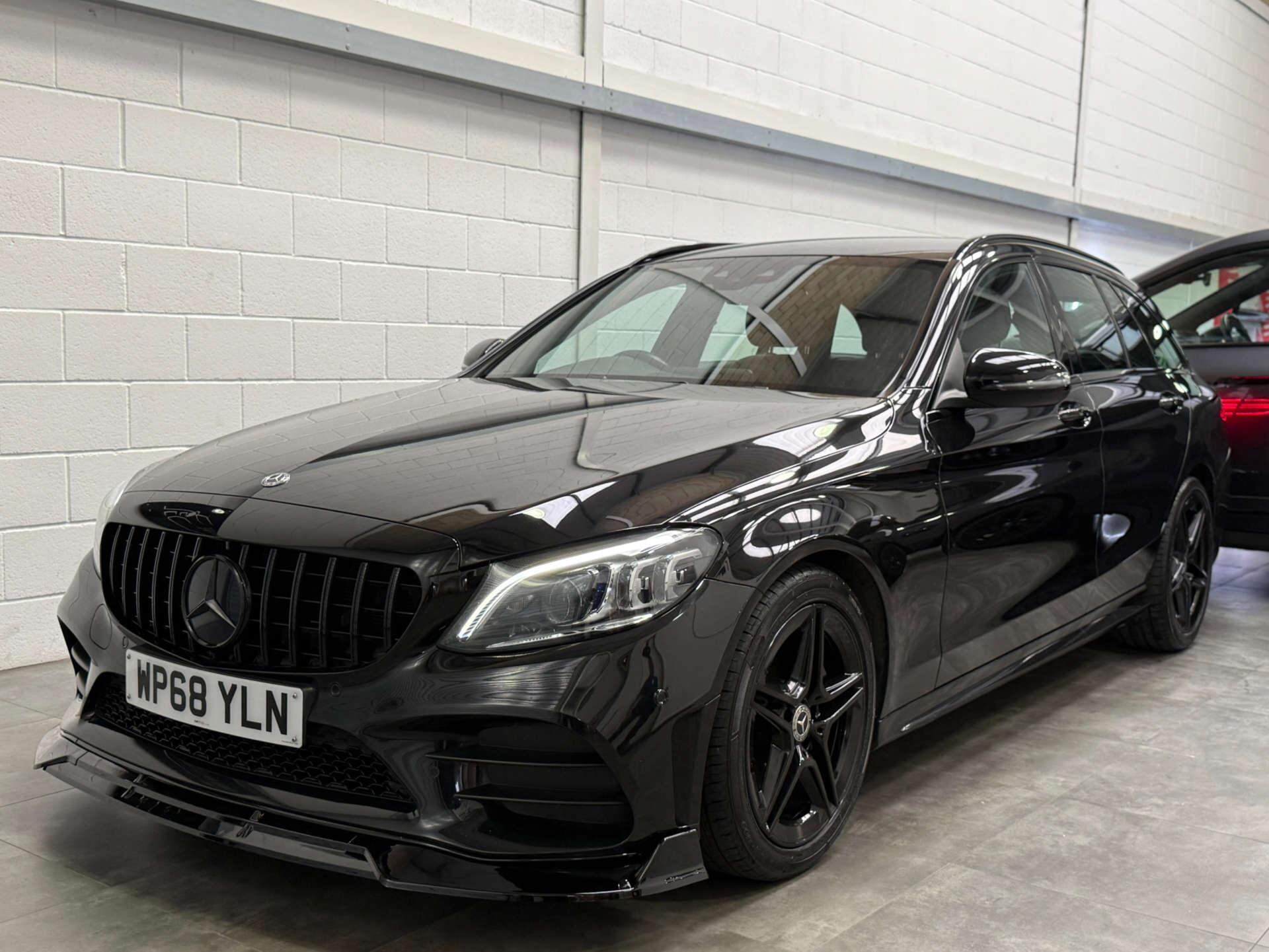 Mercedes-Benz C-Class view 3