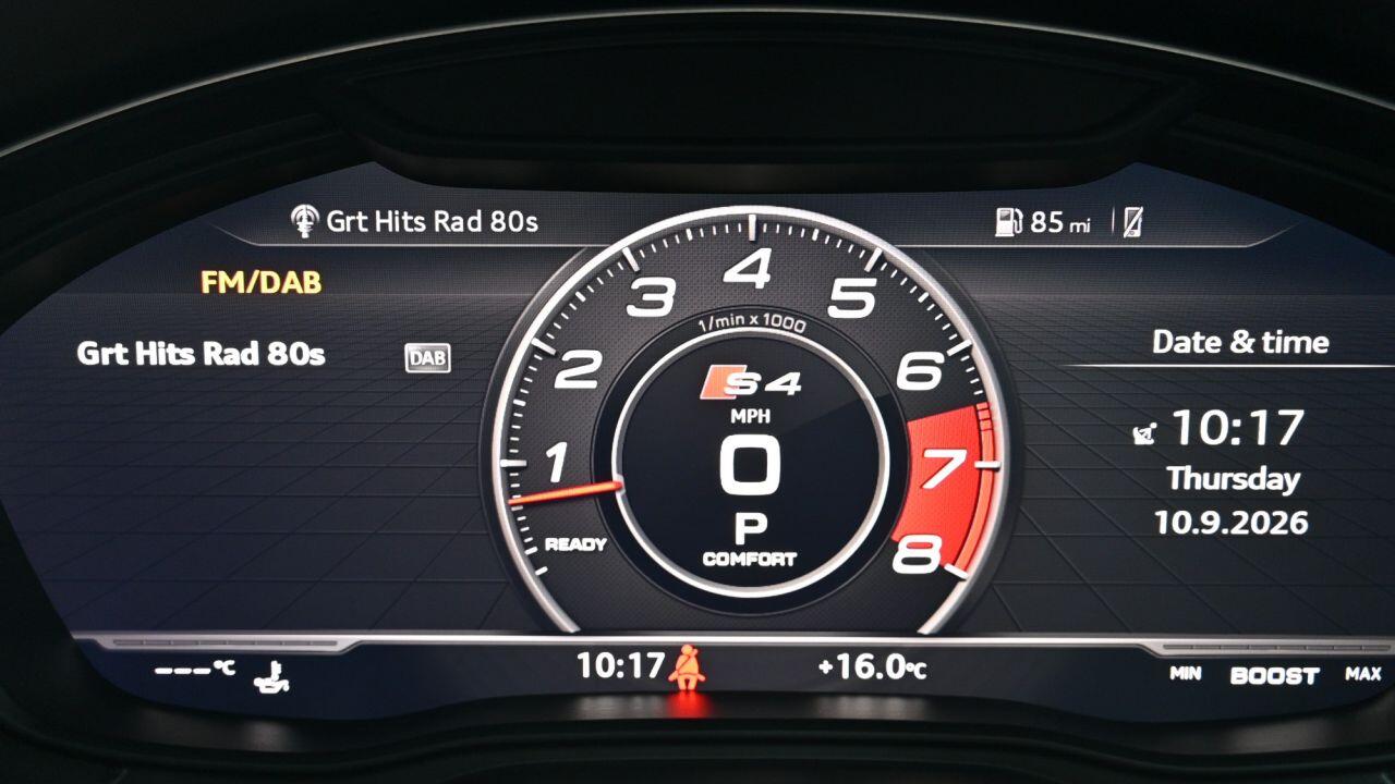 Audi S4 view 18