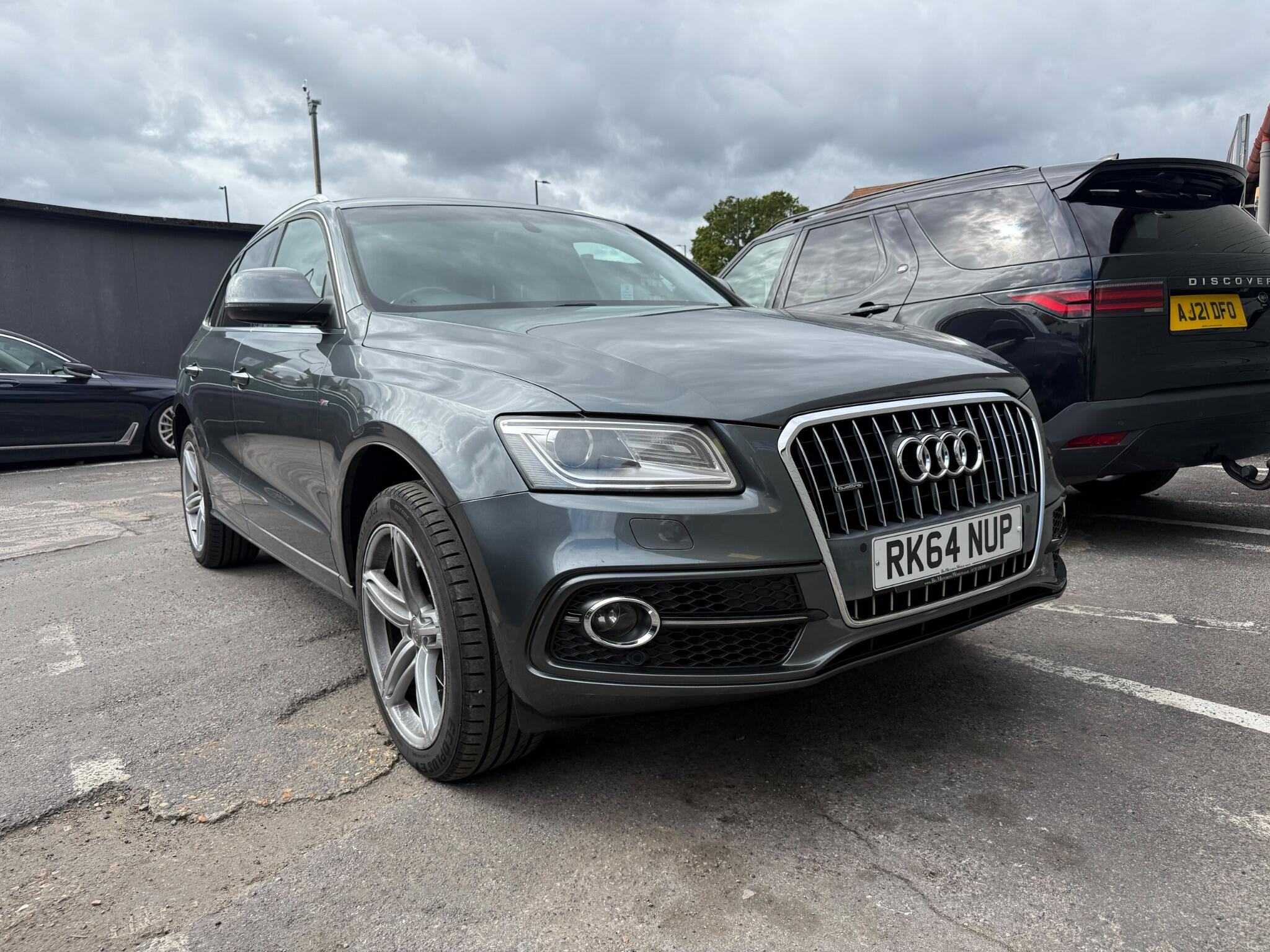 Audi Q5 view 5