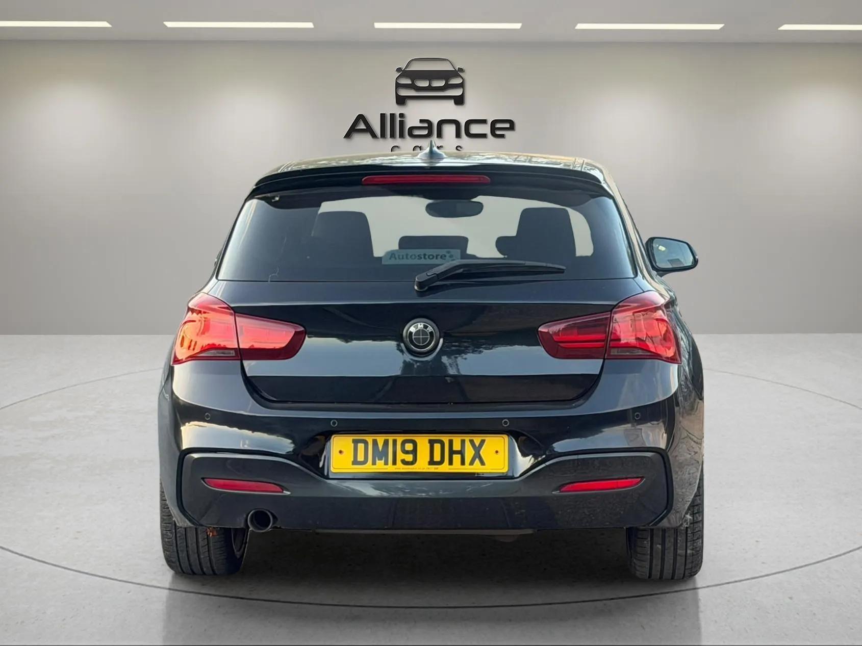 BMW 1 Series view 59