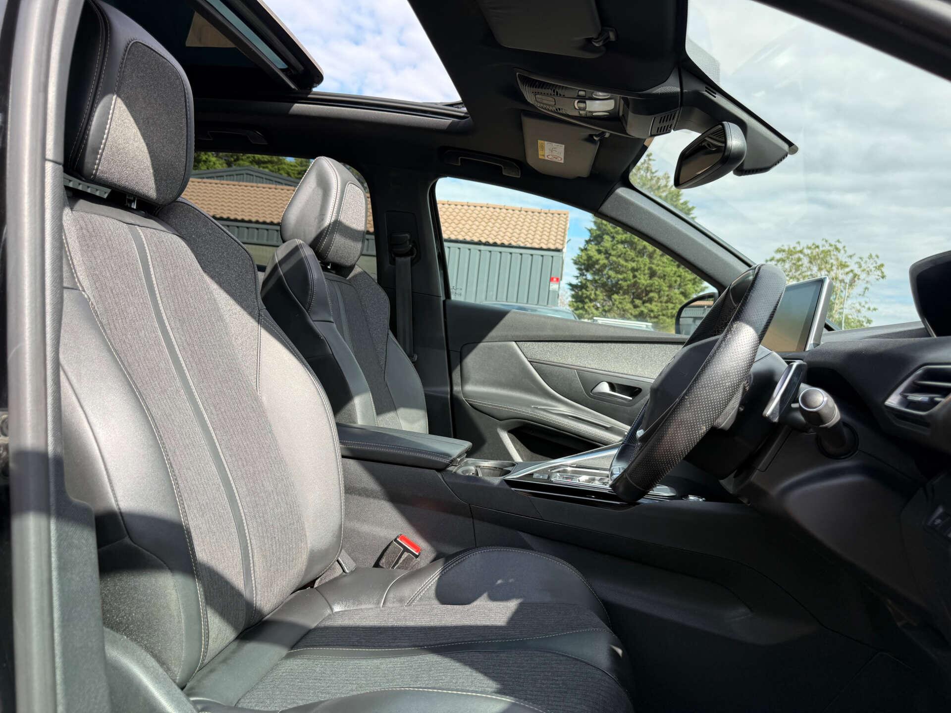 Peugeot 3008 view 44