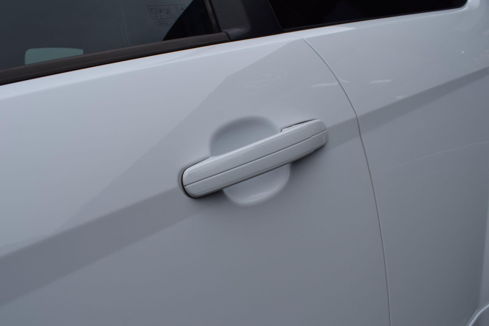 Ford Focus view 39