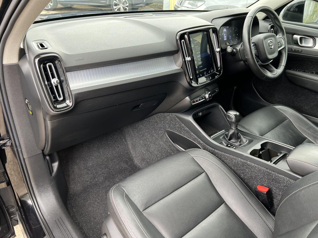 Volvo XC40 view 25