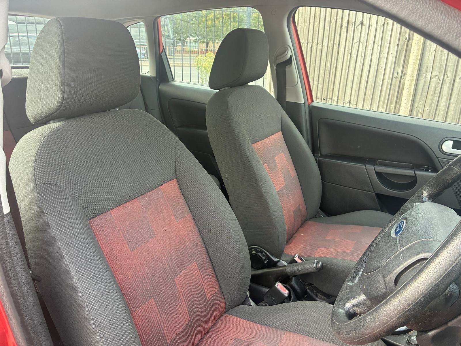 Ford Fiesta view 12