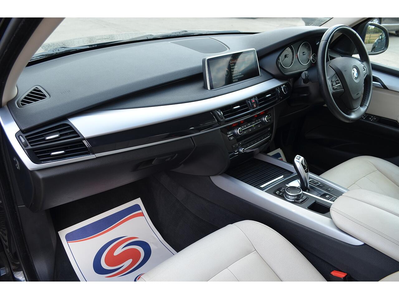 BMW X5 view 27