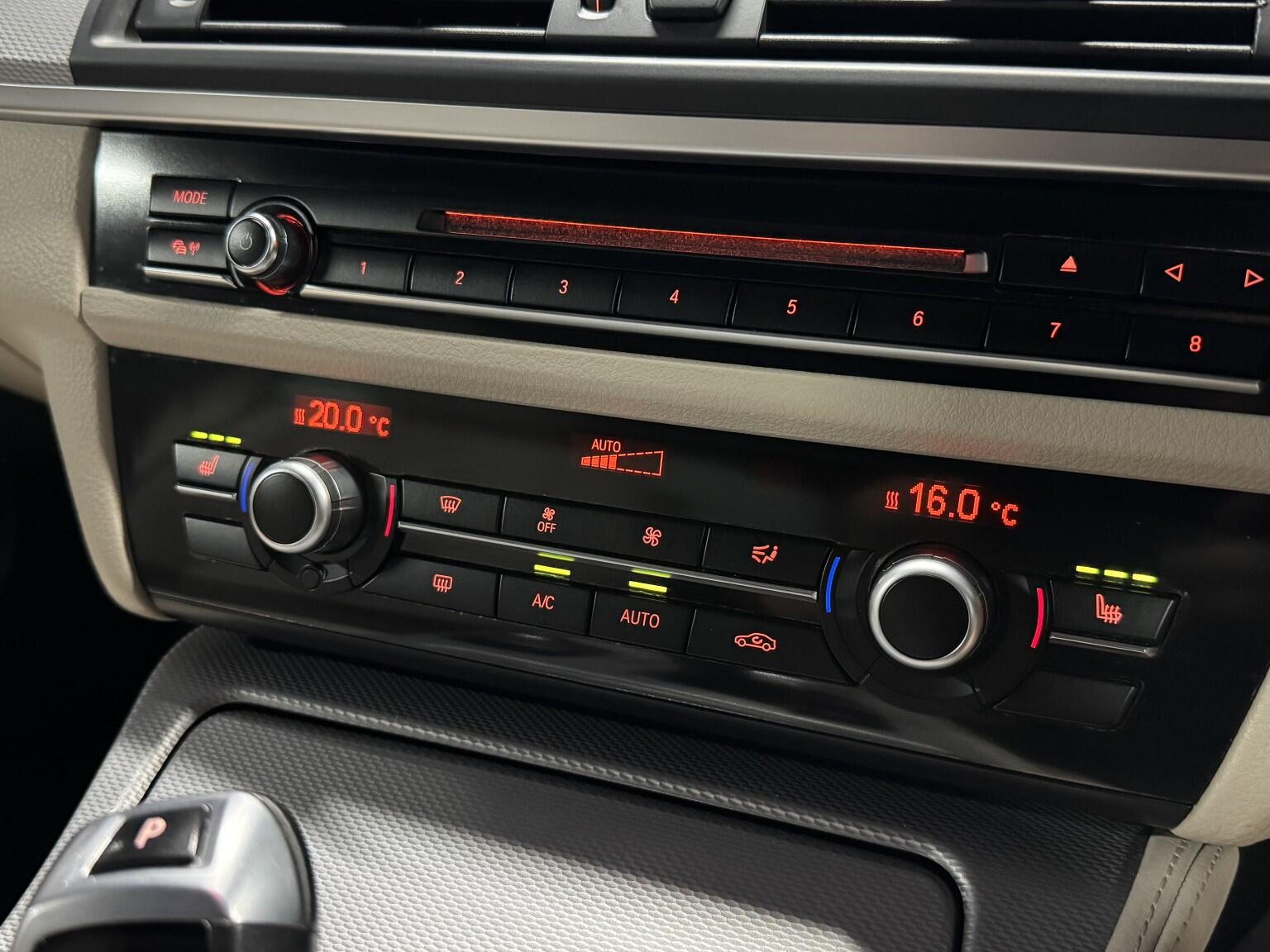 BMW 5 Series view 30