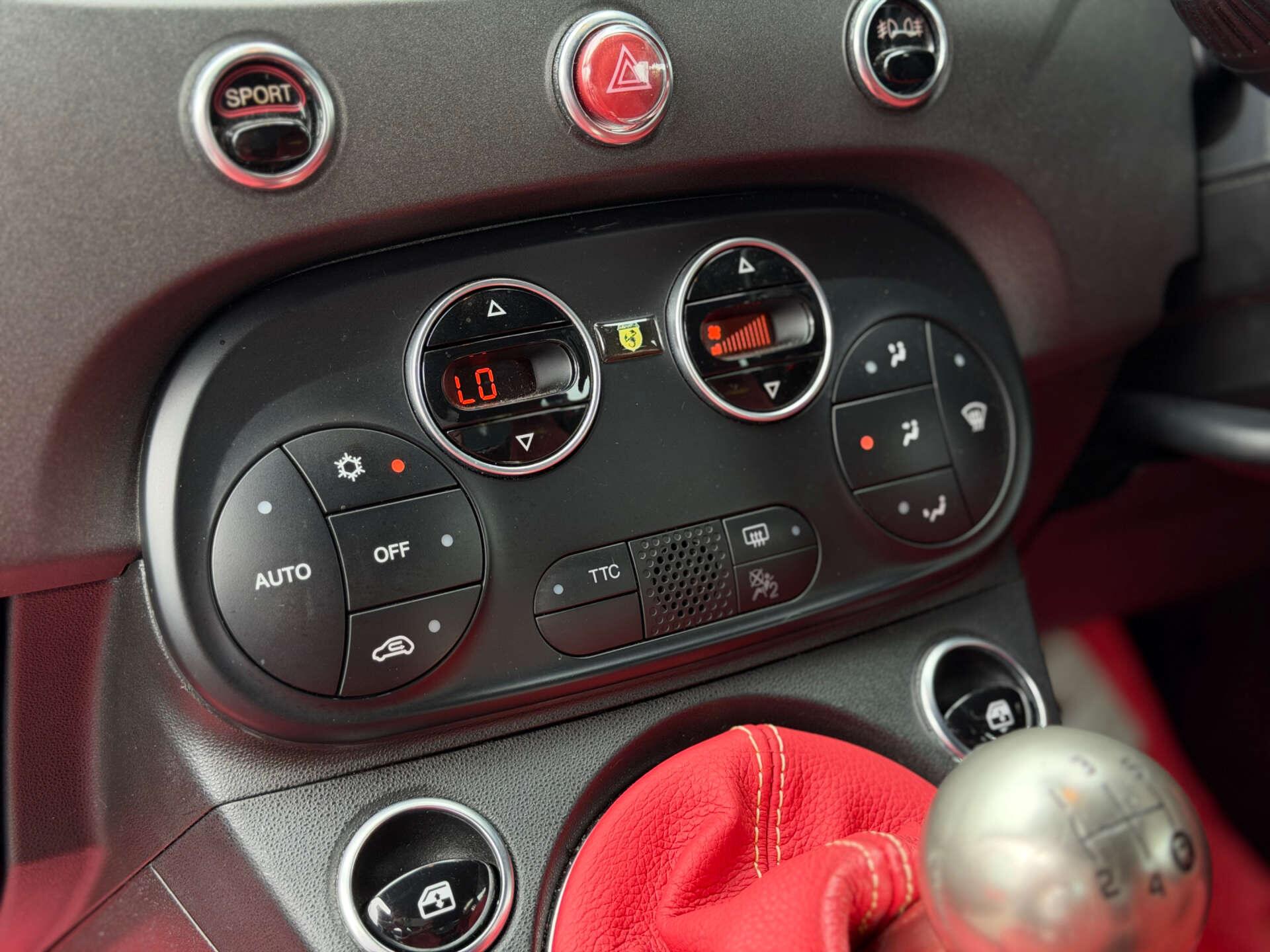 Abarth 595 view 16