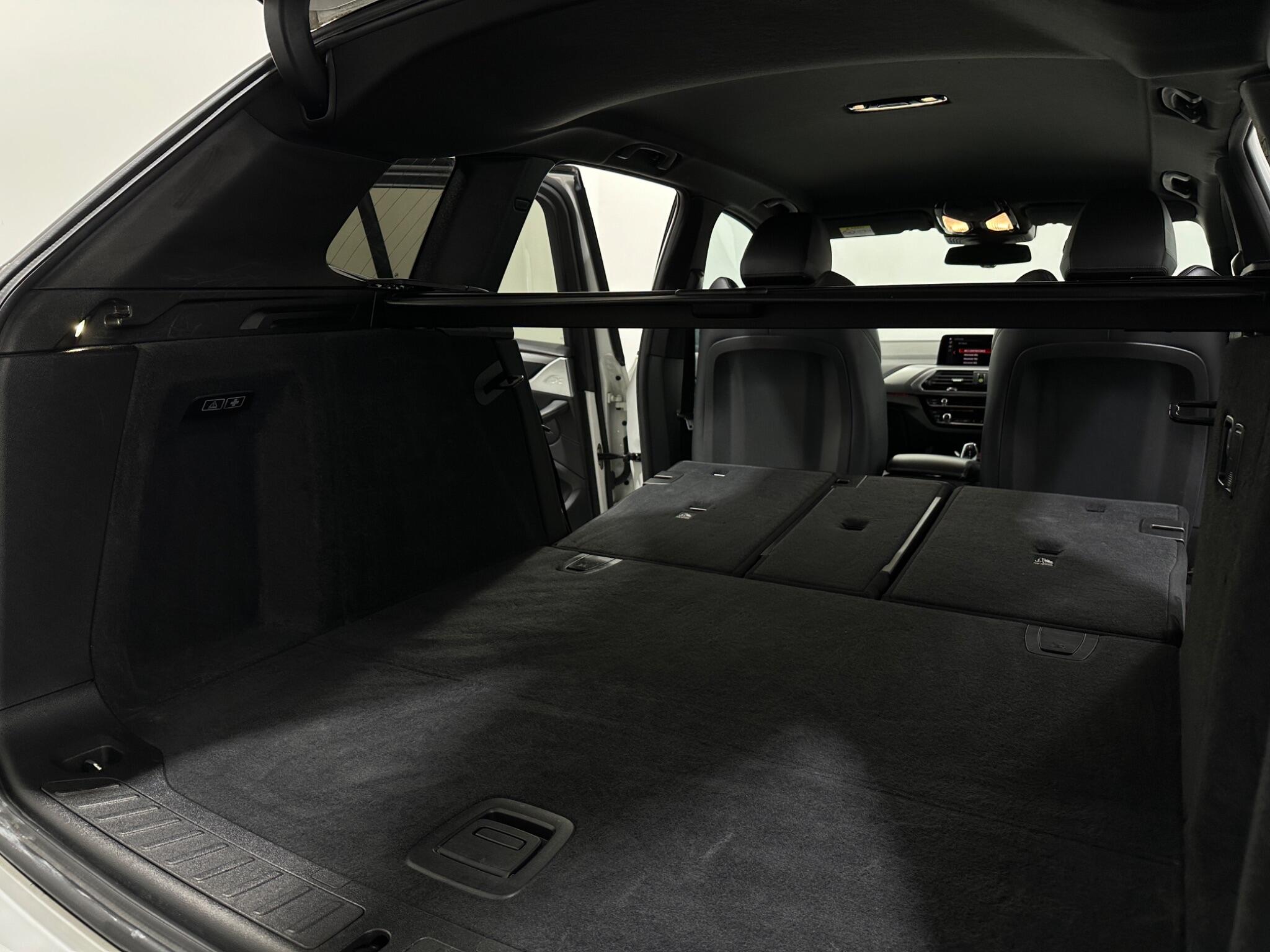 BMW X3 view 45