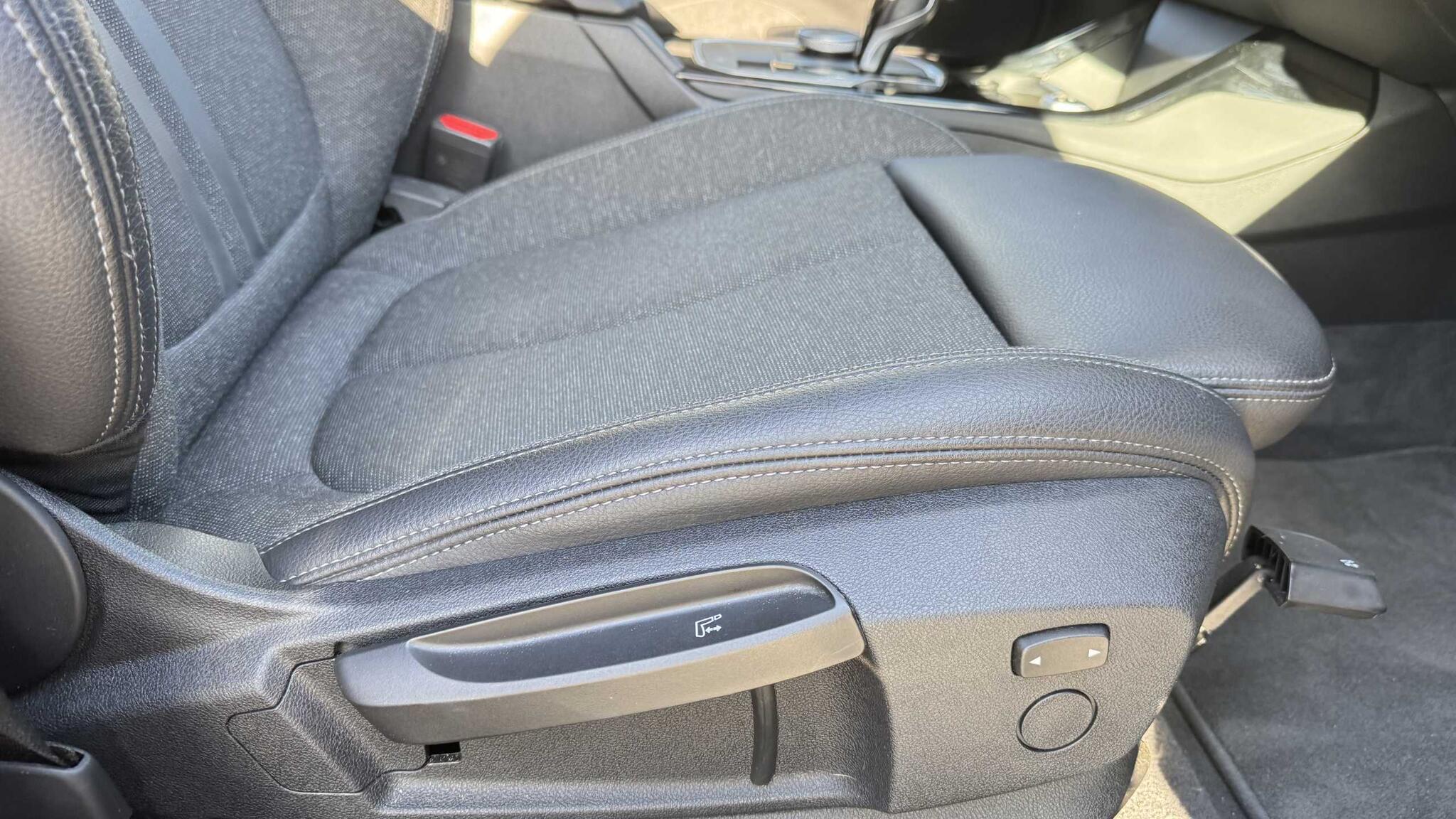 BMW 1 Series view 23