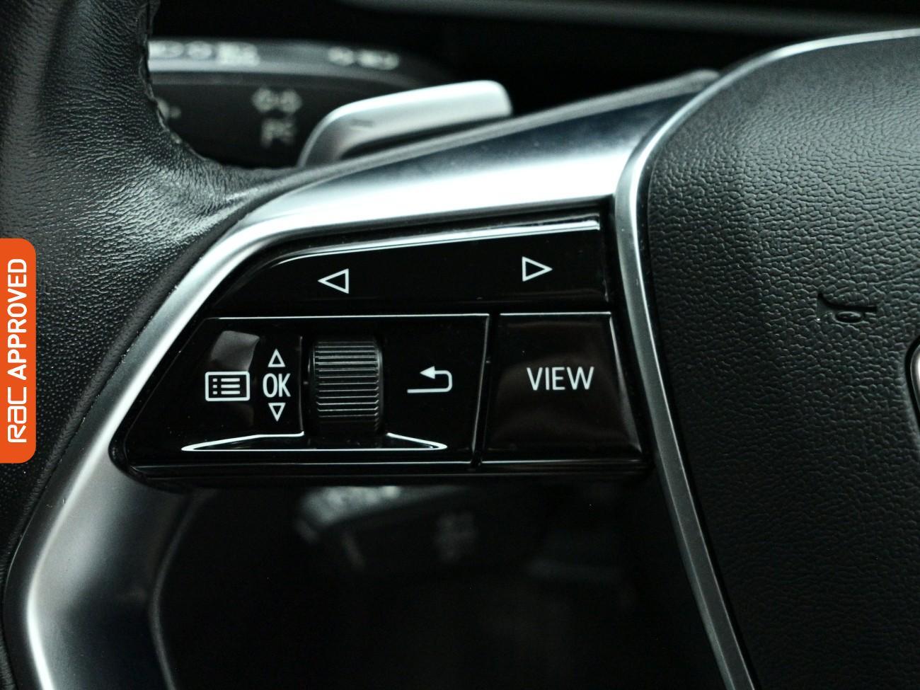Audi E-Tron view 25