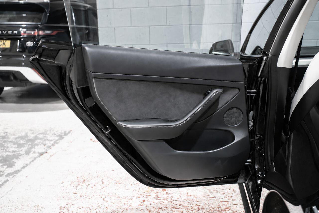 Tesla Model 3 view 18