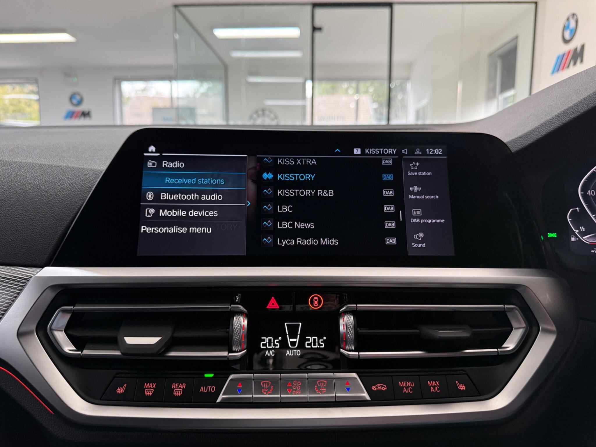 BMW 3 Series view 10