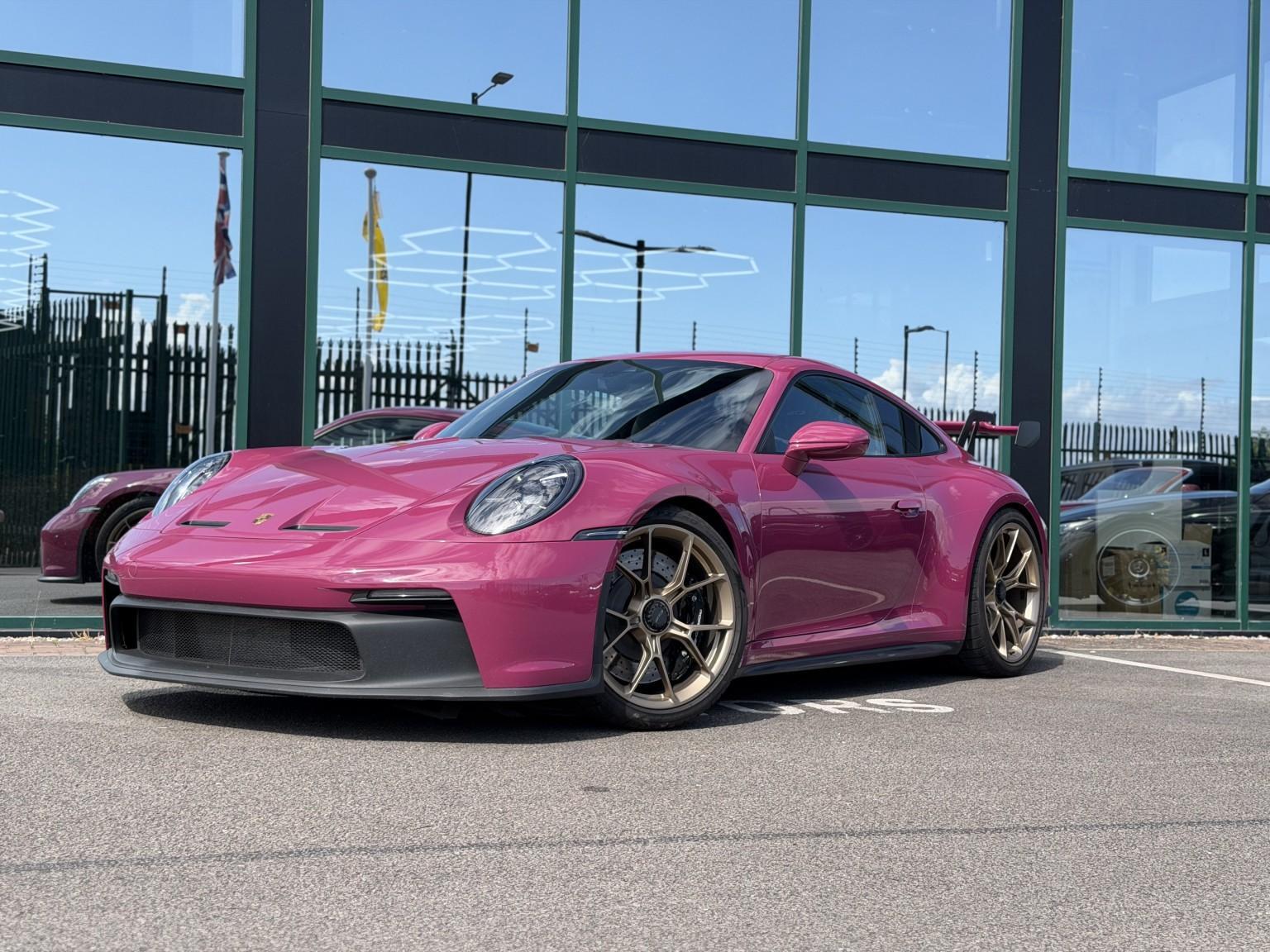 Porsche 911 view 22