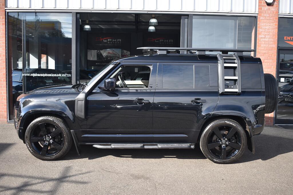 Land Rover Defender view 14