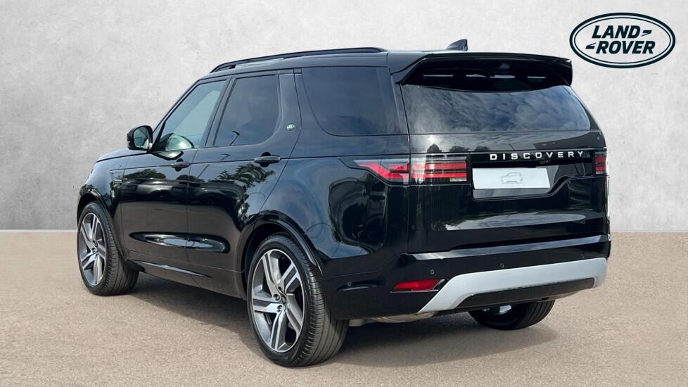 Land Rover Discovery view 2