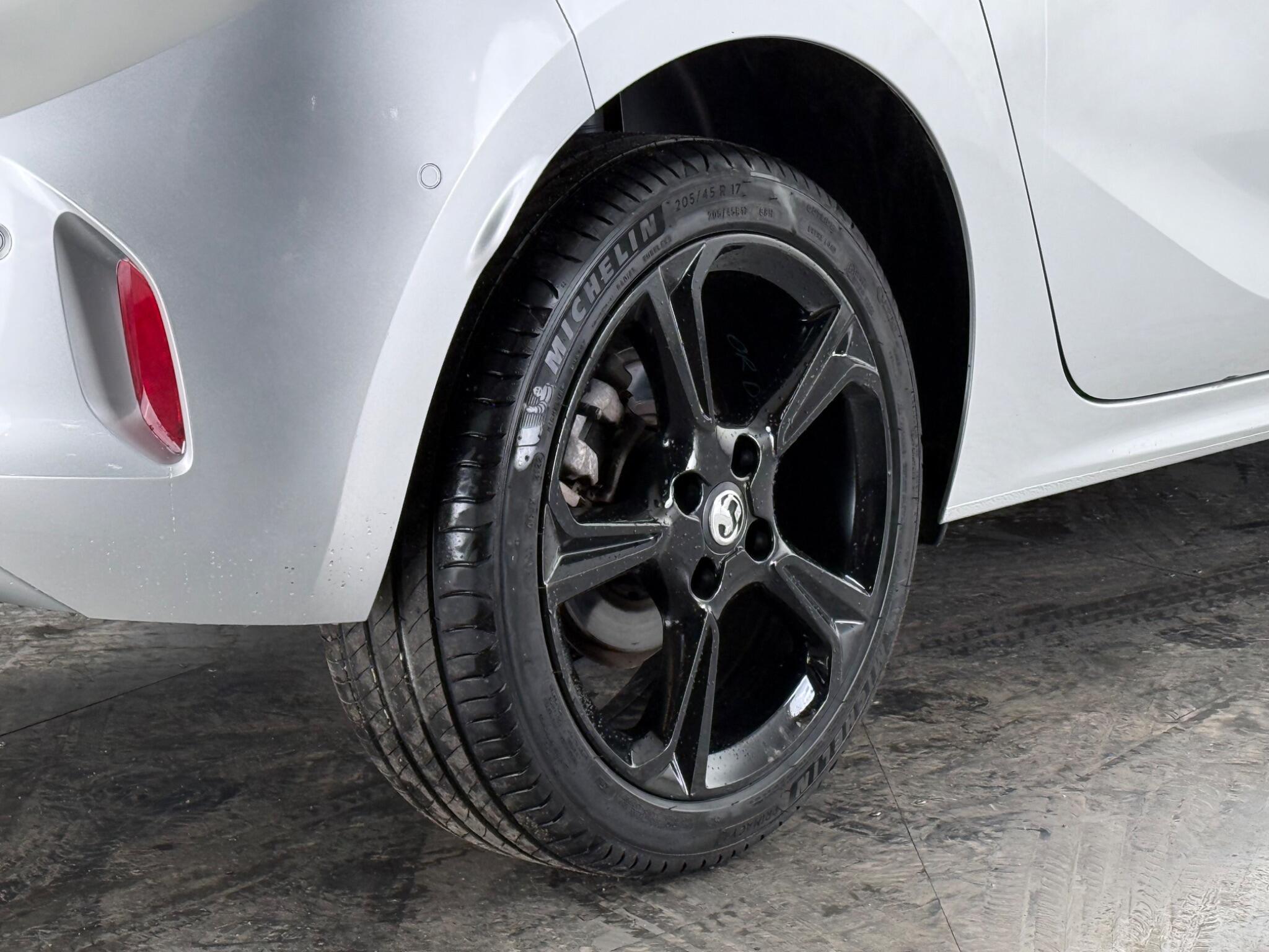 Vauxhall Corsa view 9