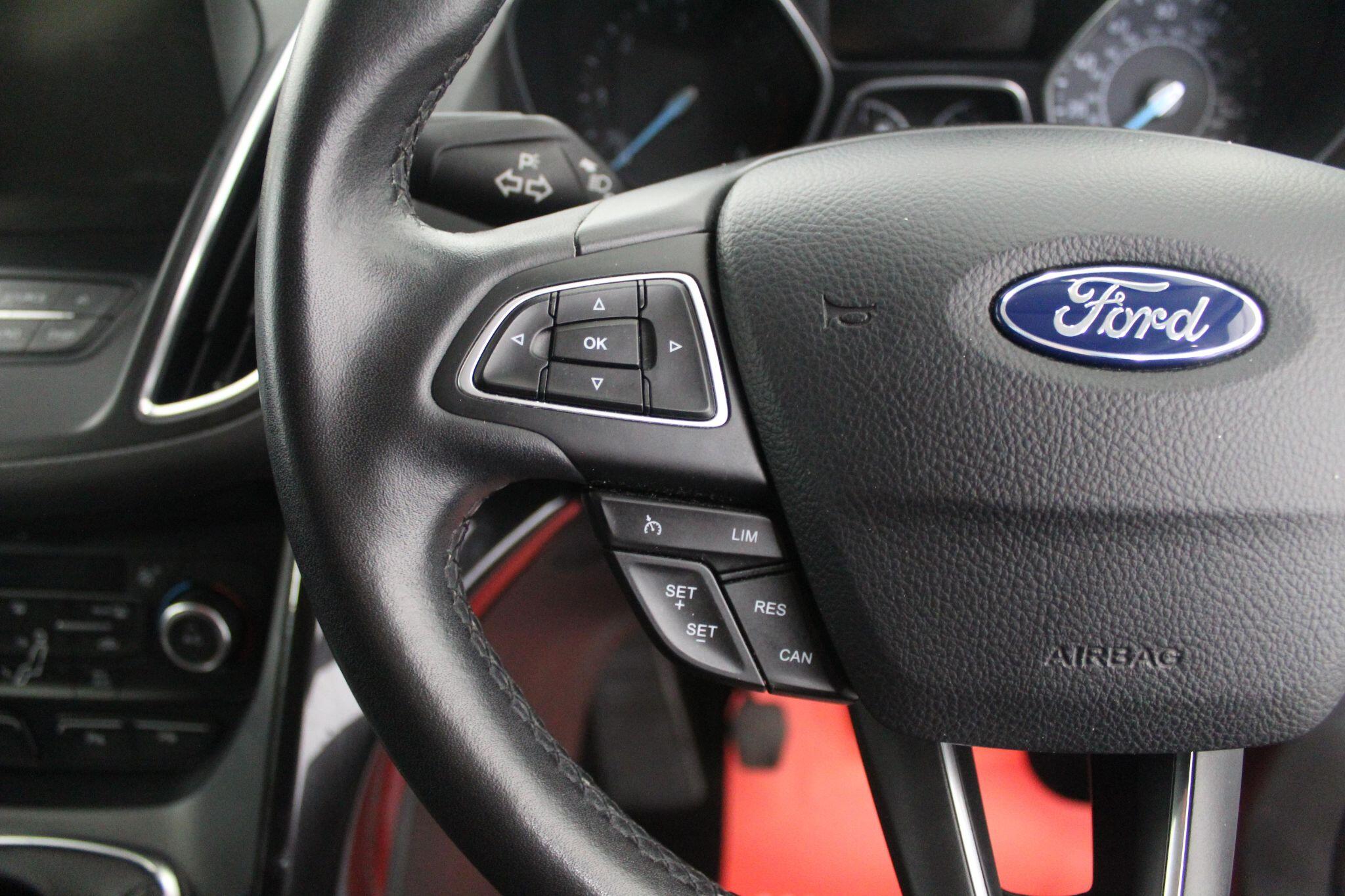 Ford C-Max view 43