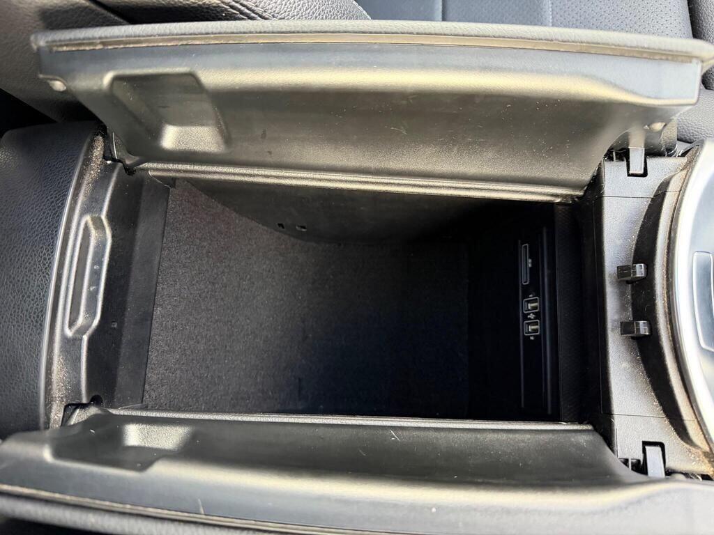 Mercedes-Benz GLC view 44