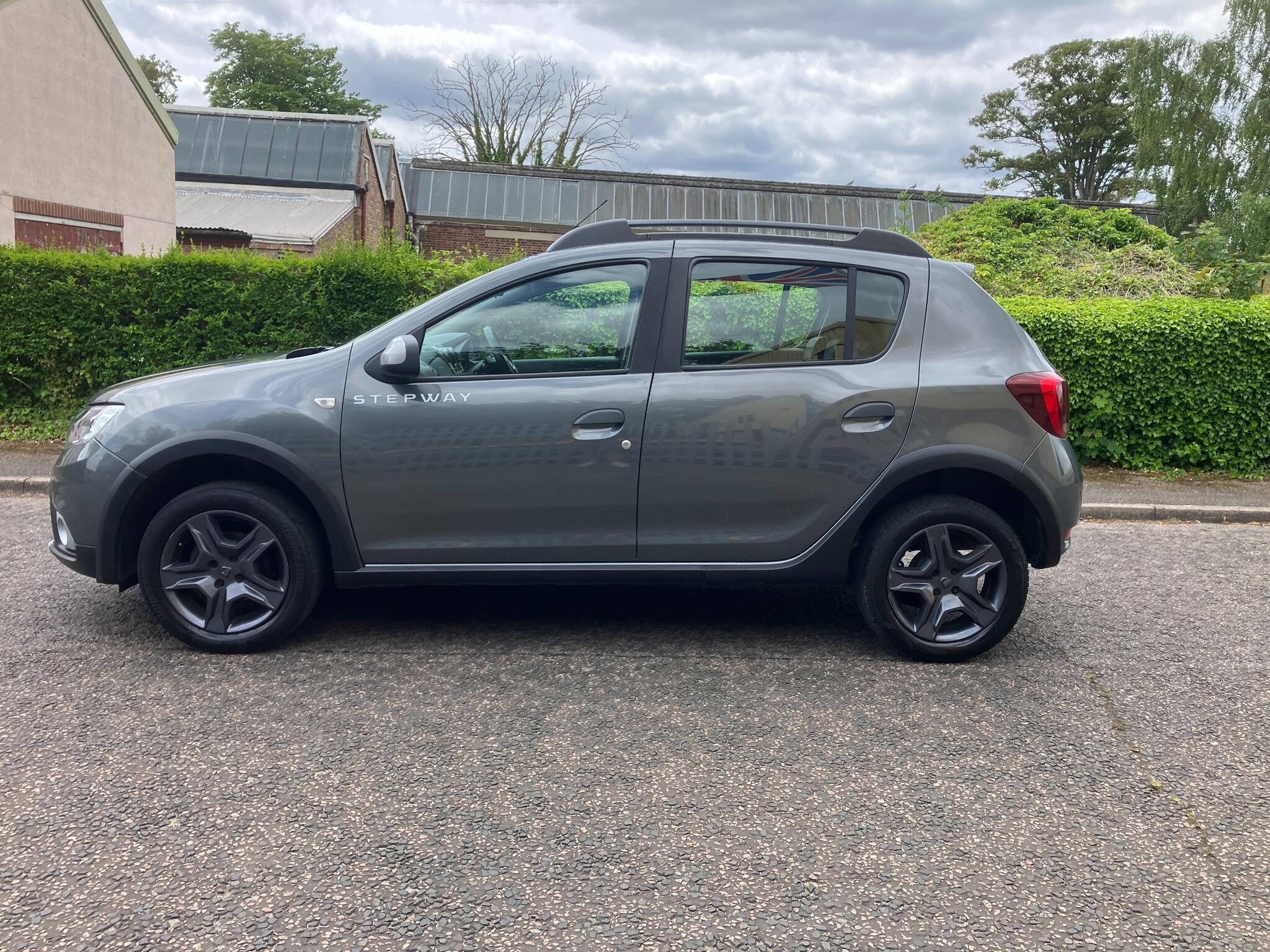 Dacia Sandero Stepway view 4