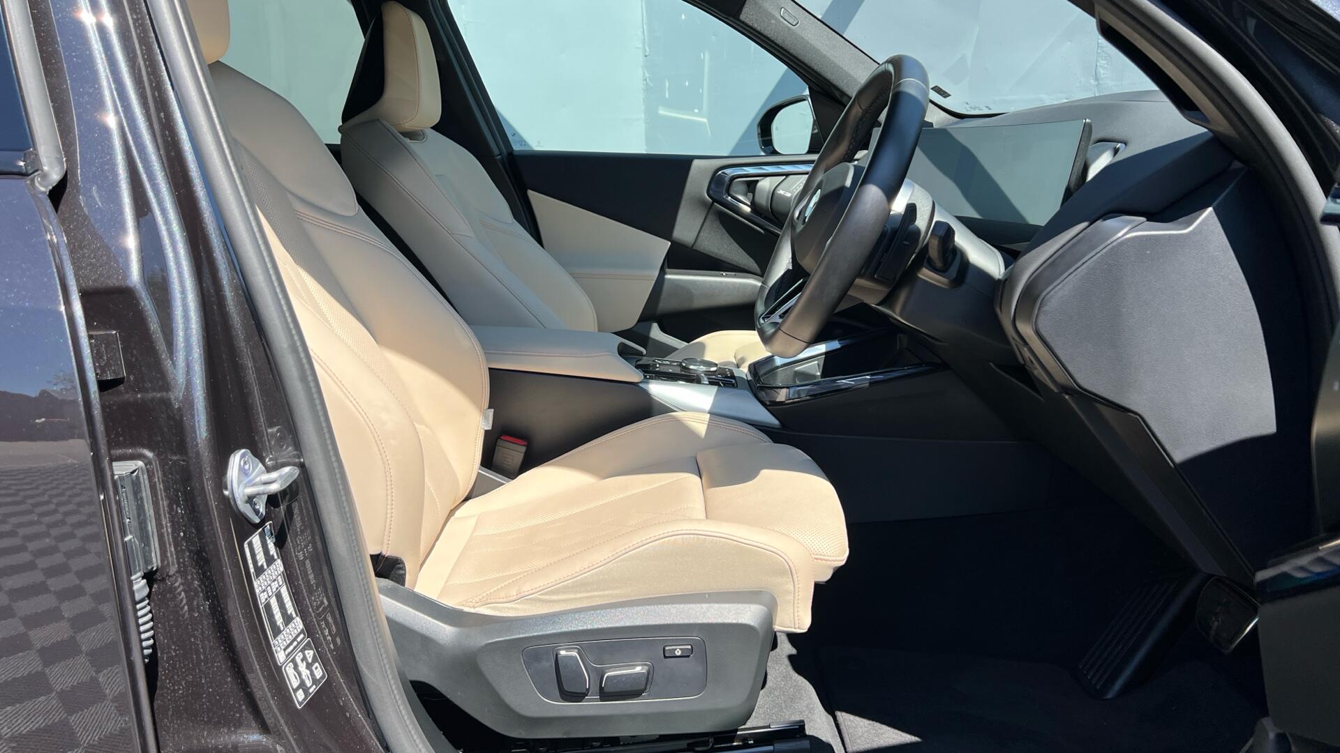 BMW X3 view 11