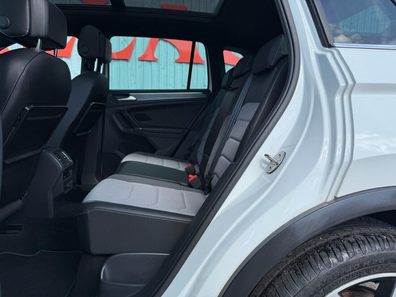 Volkswagen Tiguan view 30